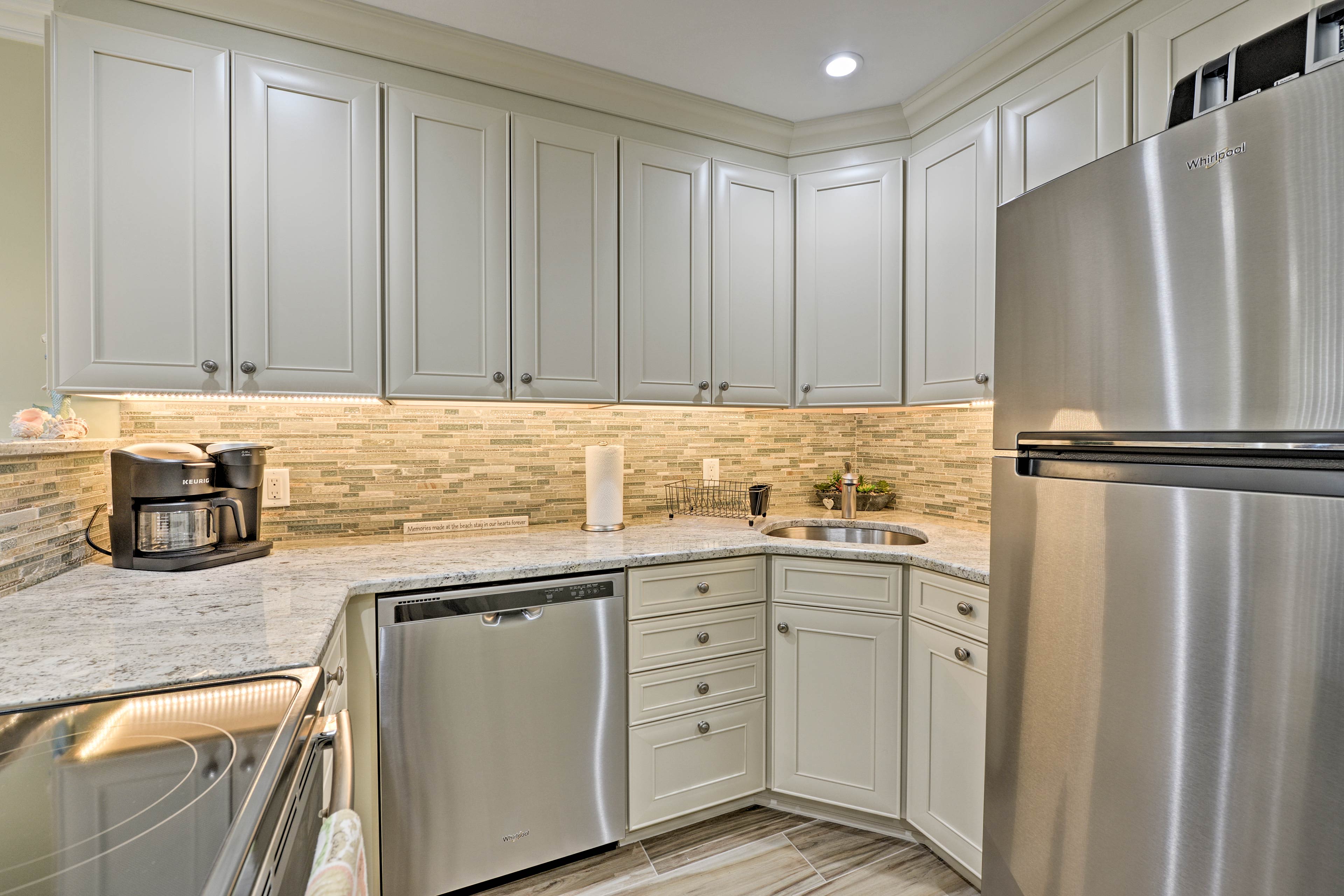 Stainless steel appliances are a chef's dream!