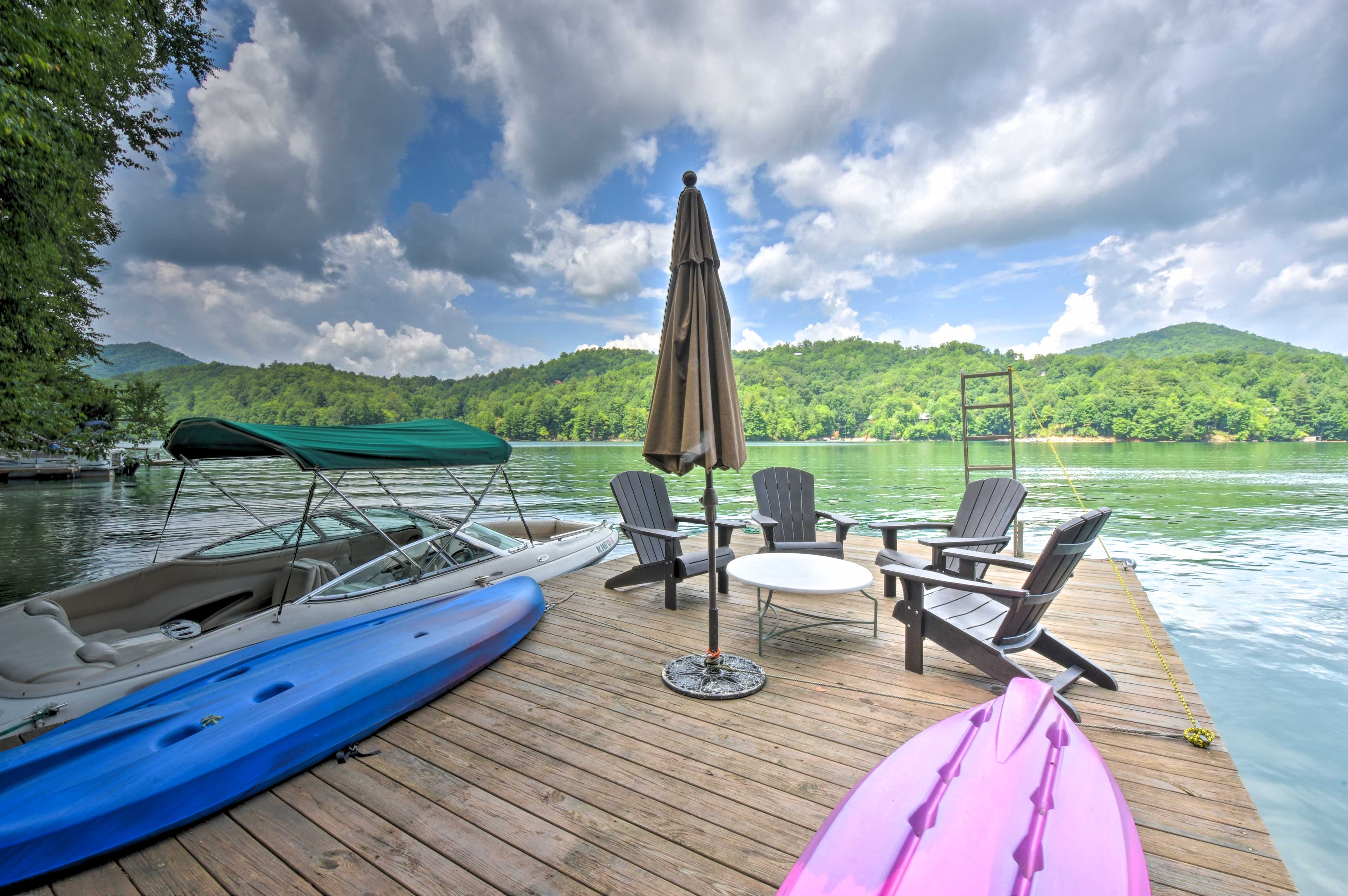 Boat Dock | Kayaks (Available Seasonally)