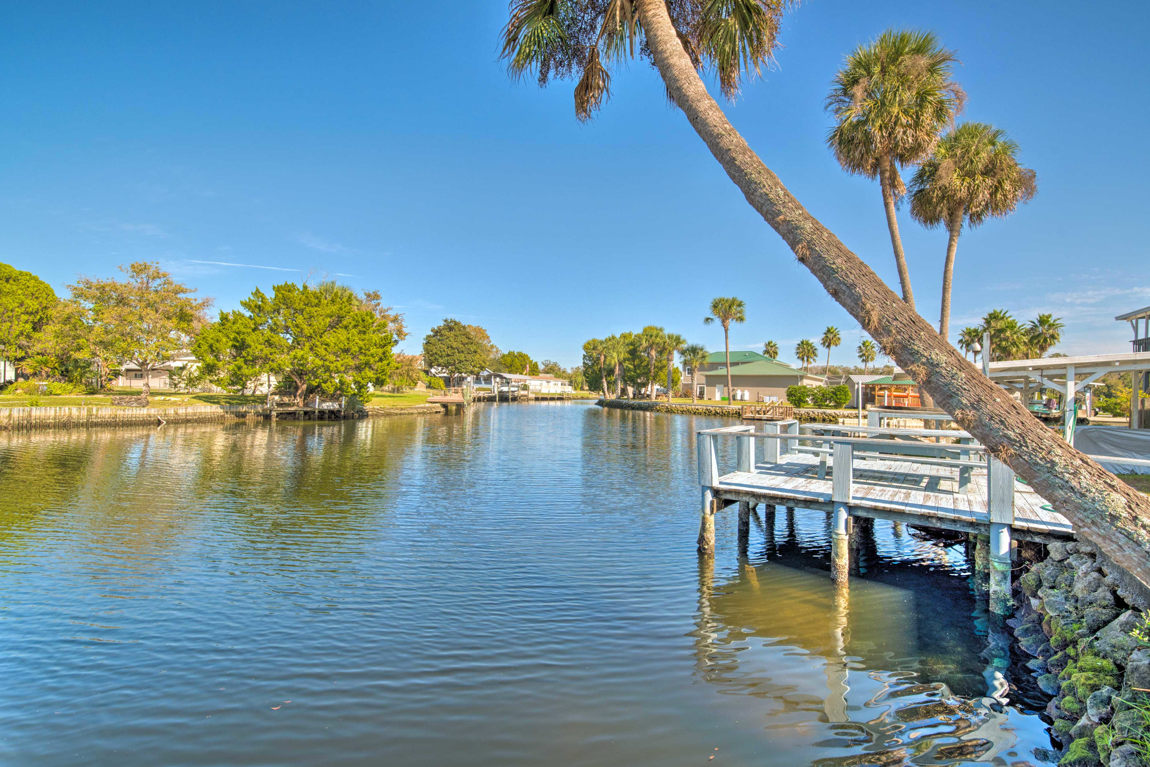 Homosassa Vacation Rental | 3BR | 2BA | 1,700 Sq Ft | Stairs Required