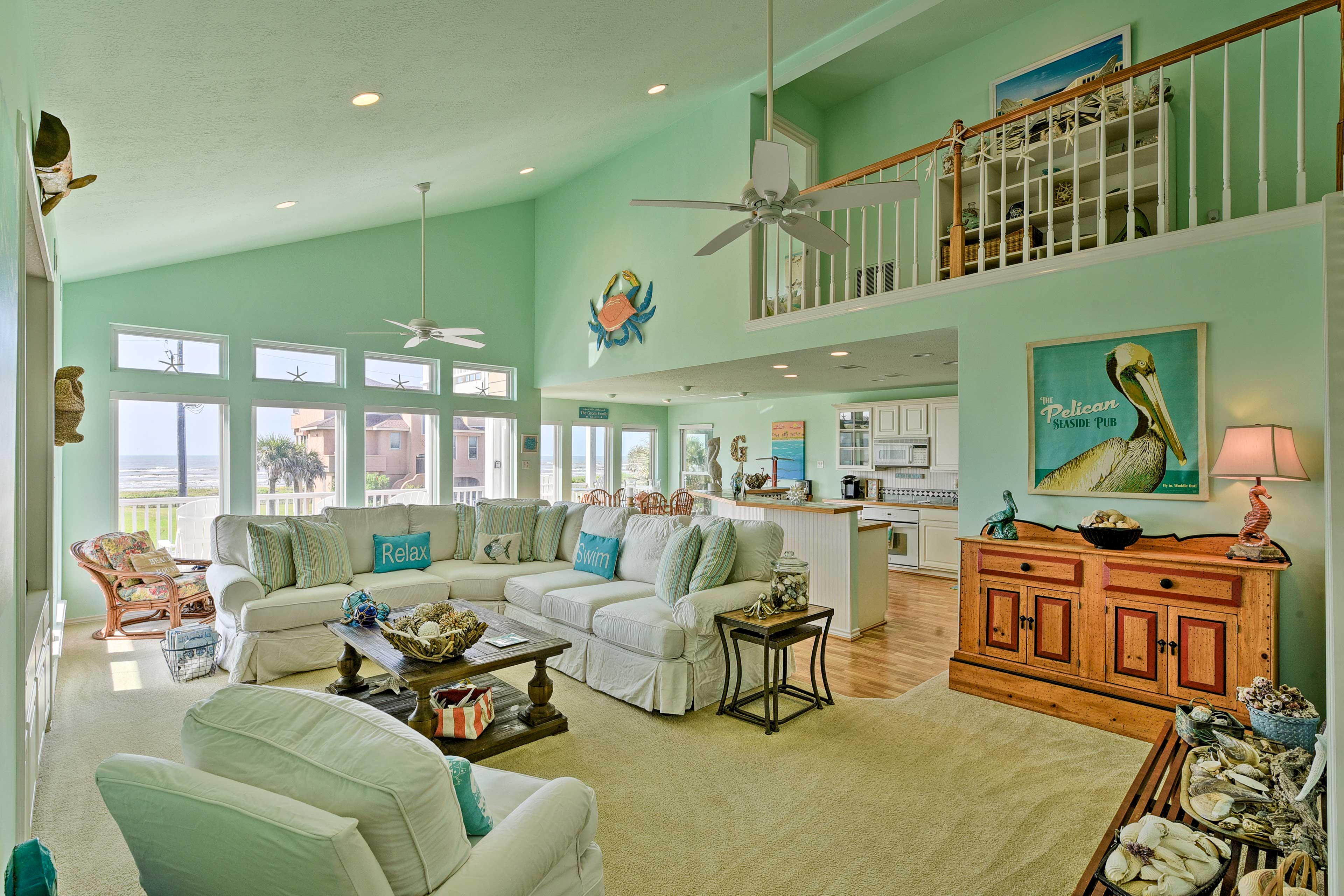 Galveston Family Getaway, 1 Block to Beach!