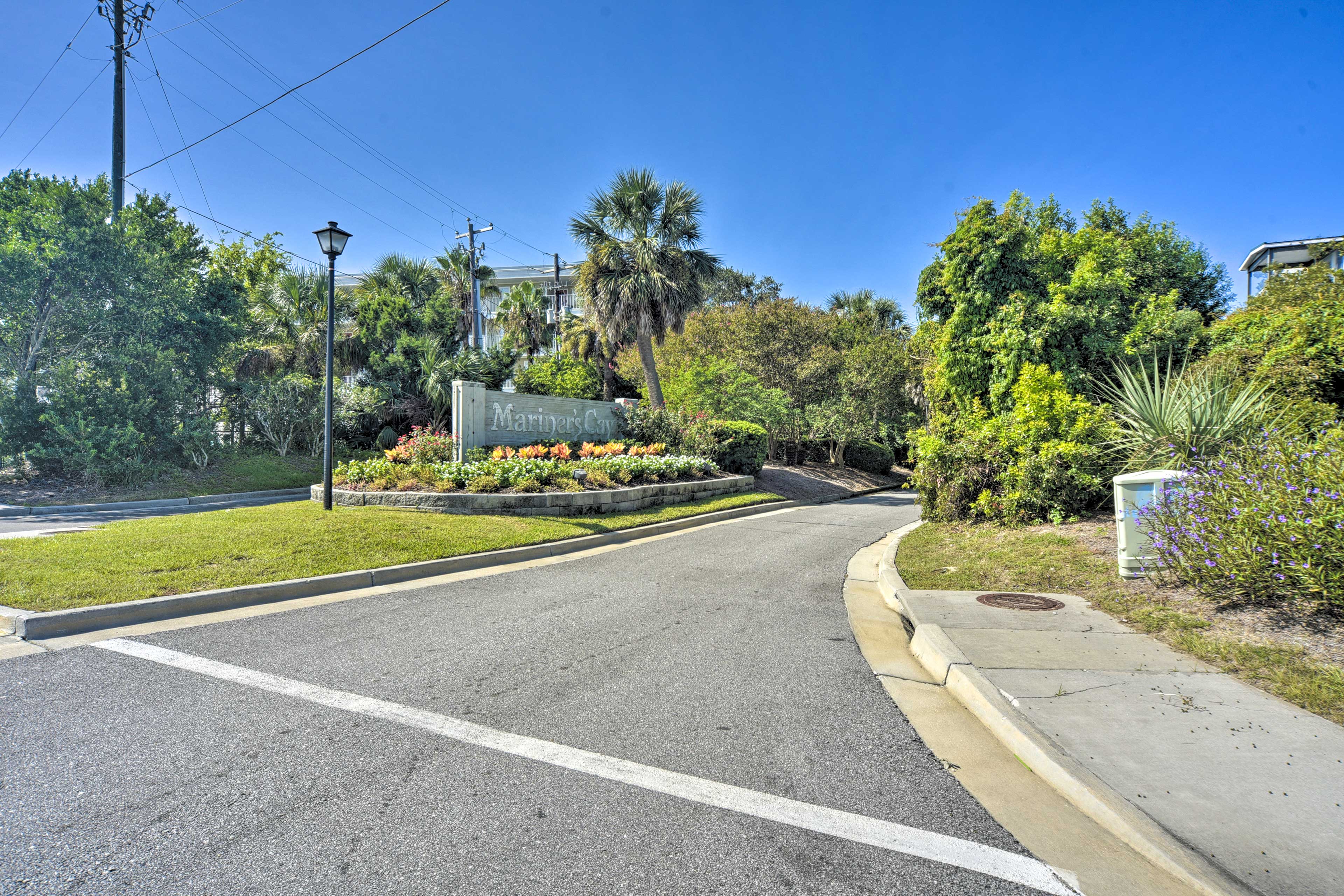 Mariner's Cay Entrance | Gated Community