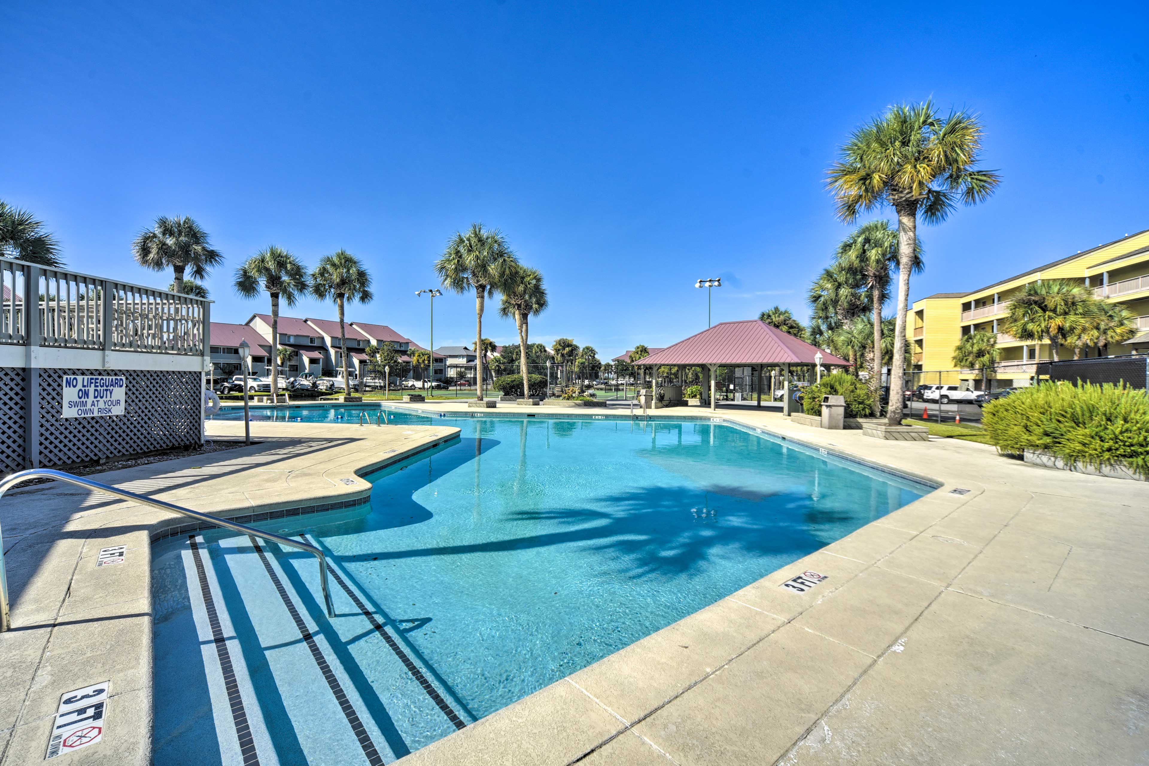 Community Amenities | Pool | Tennis Courts | Included with Stay