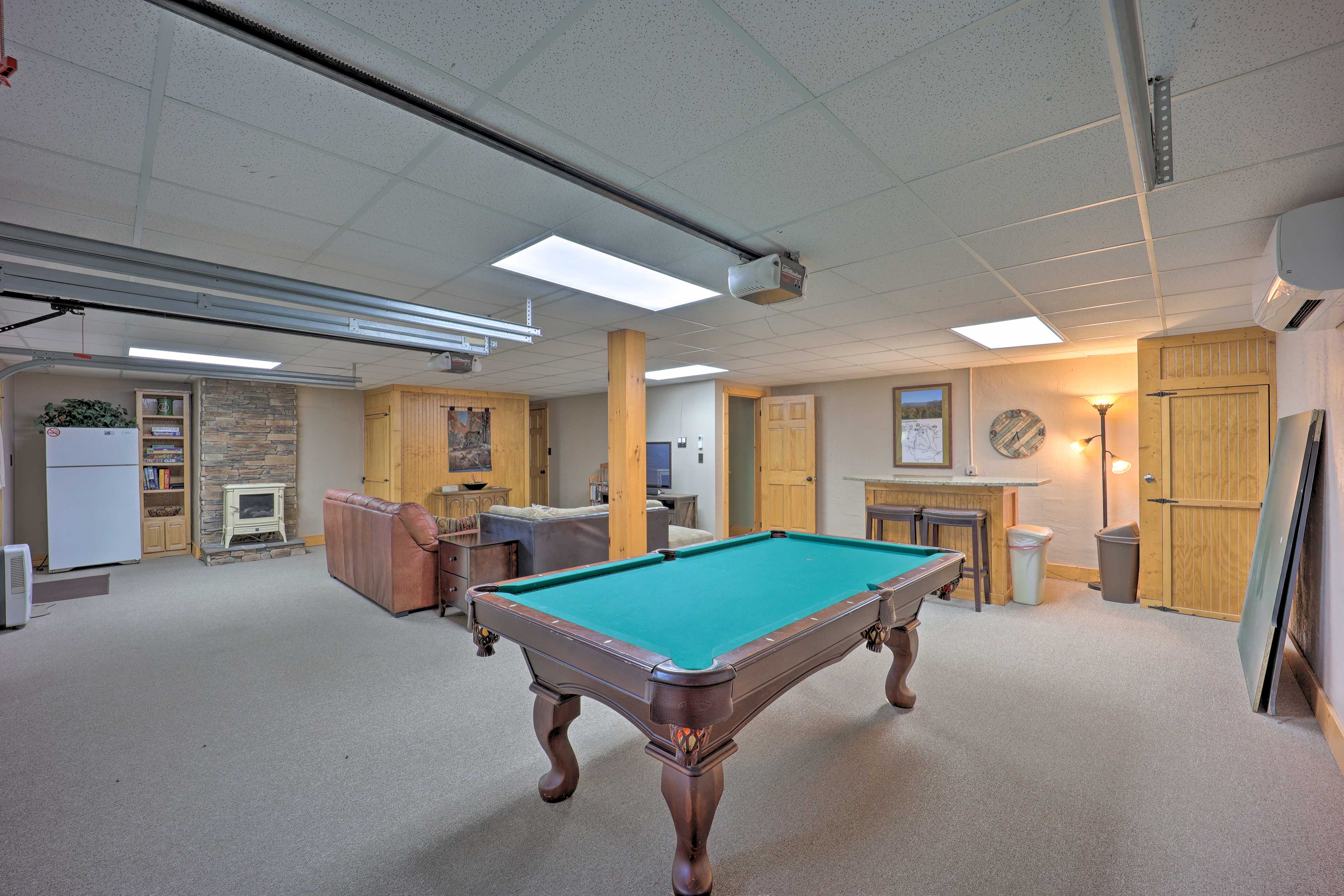 Game Room | Basement | Pool and Ping Pong Tables