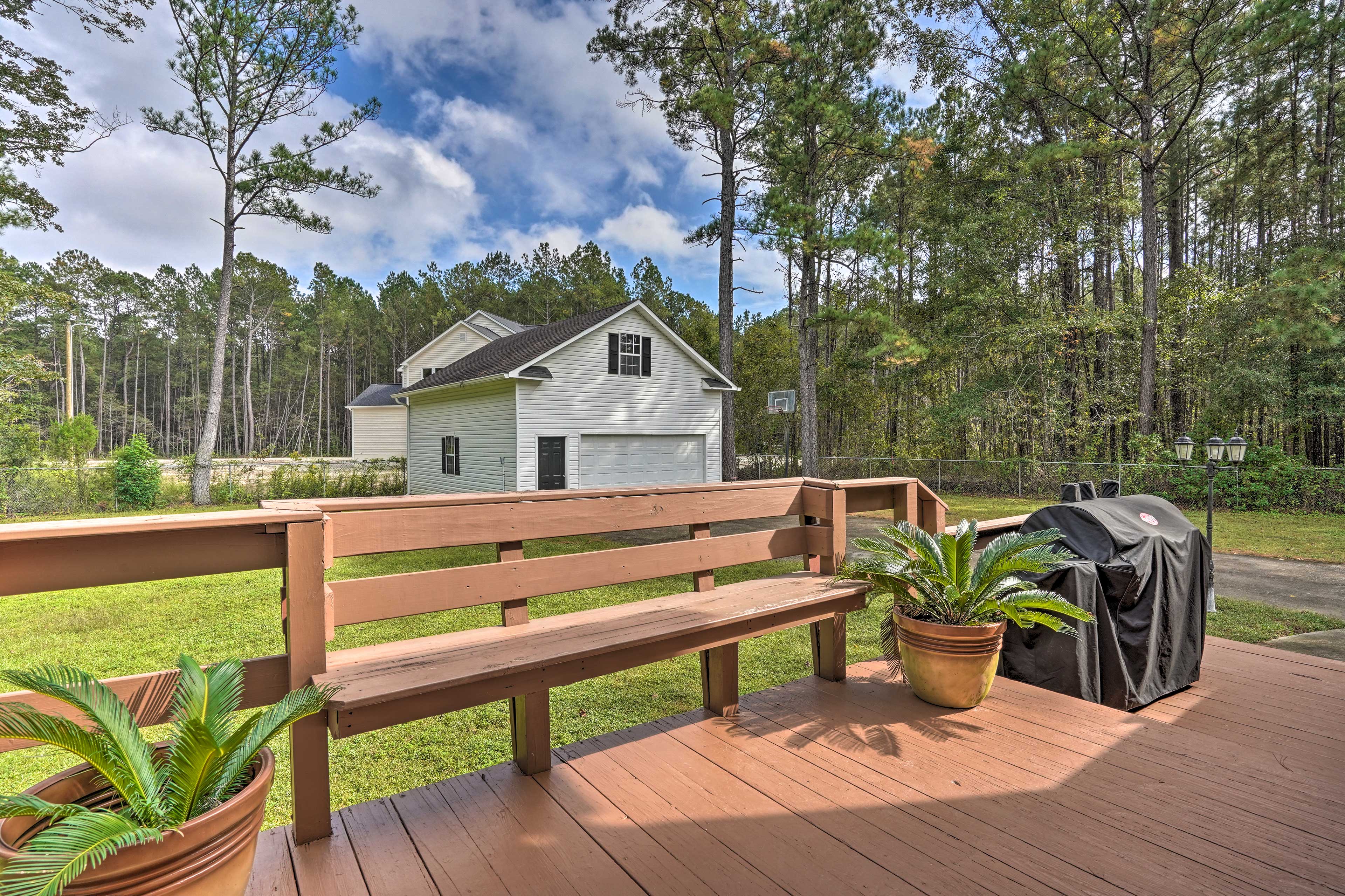 Back Deck | Outdoor Seating | Gas Grill