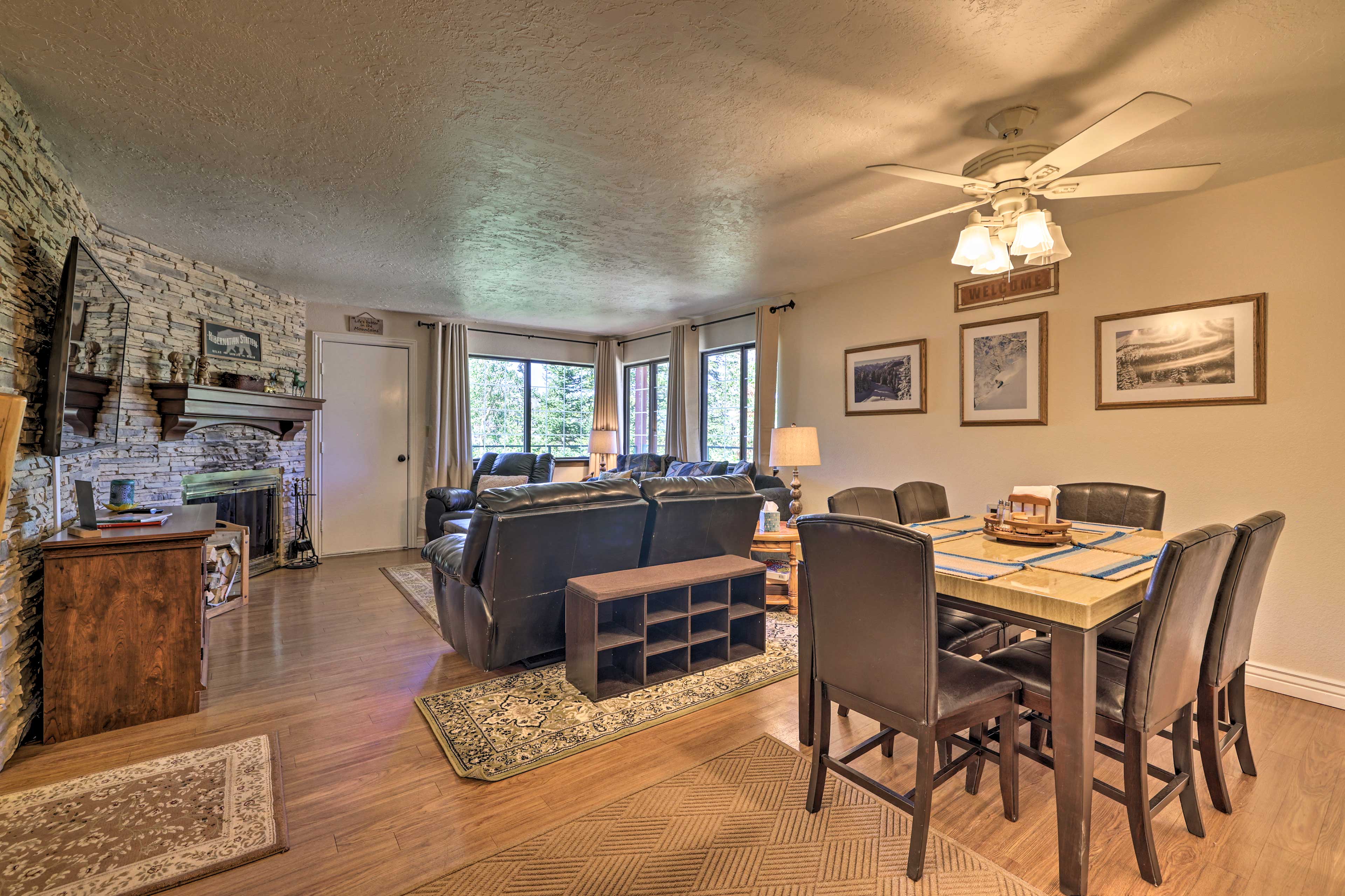 Dining Area | Central Heating