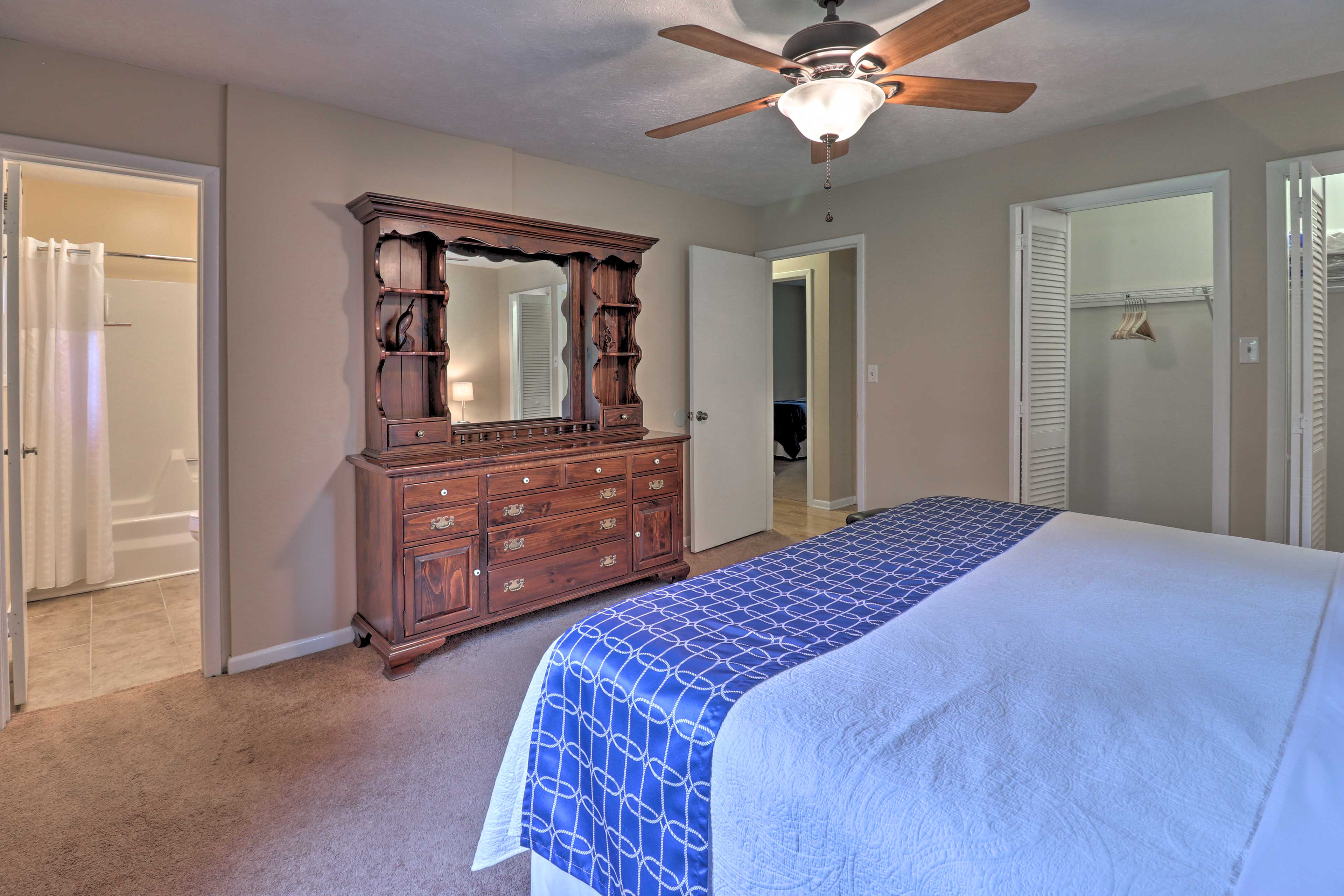 The en-suite bathroom makes getting ready a breeze.