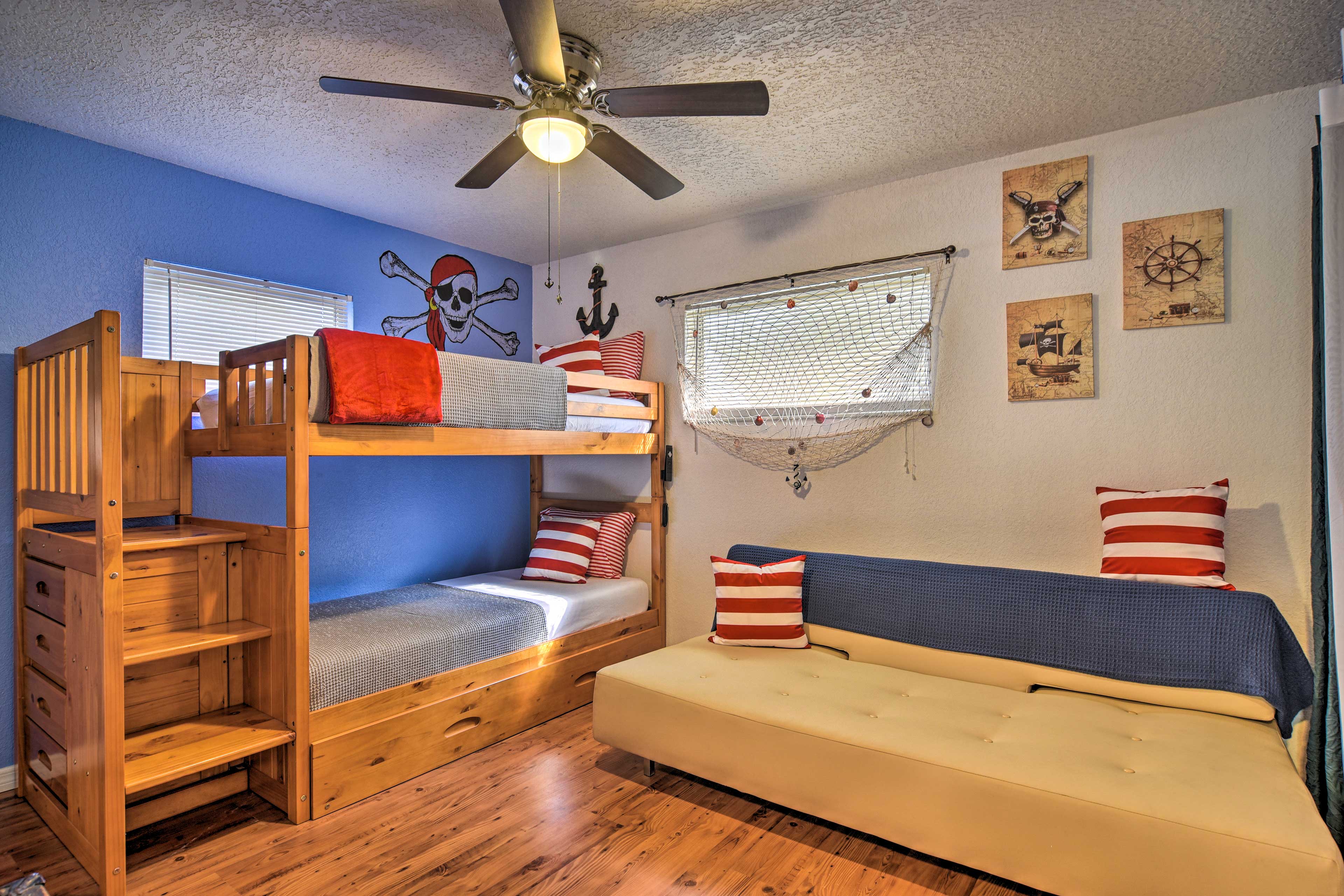 Bedroom 3 | Twin Bunk Bed, Twin Trundle, Futon