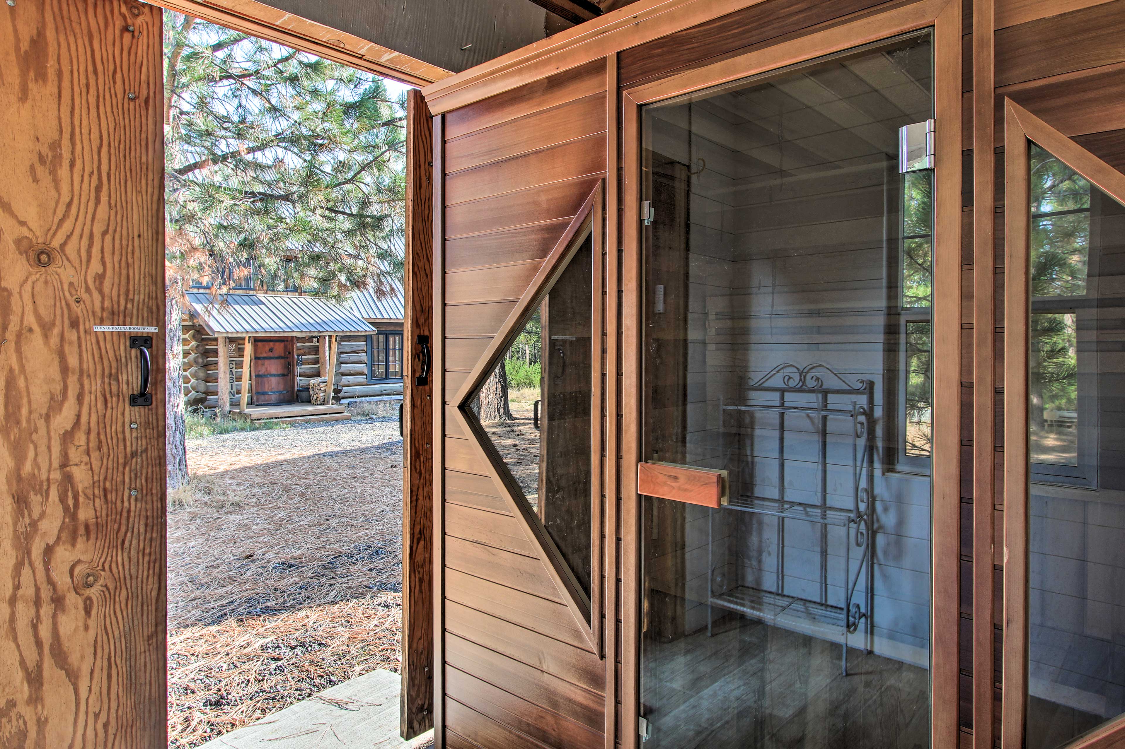 Private Sauna | Seating for 4