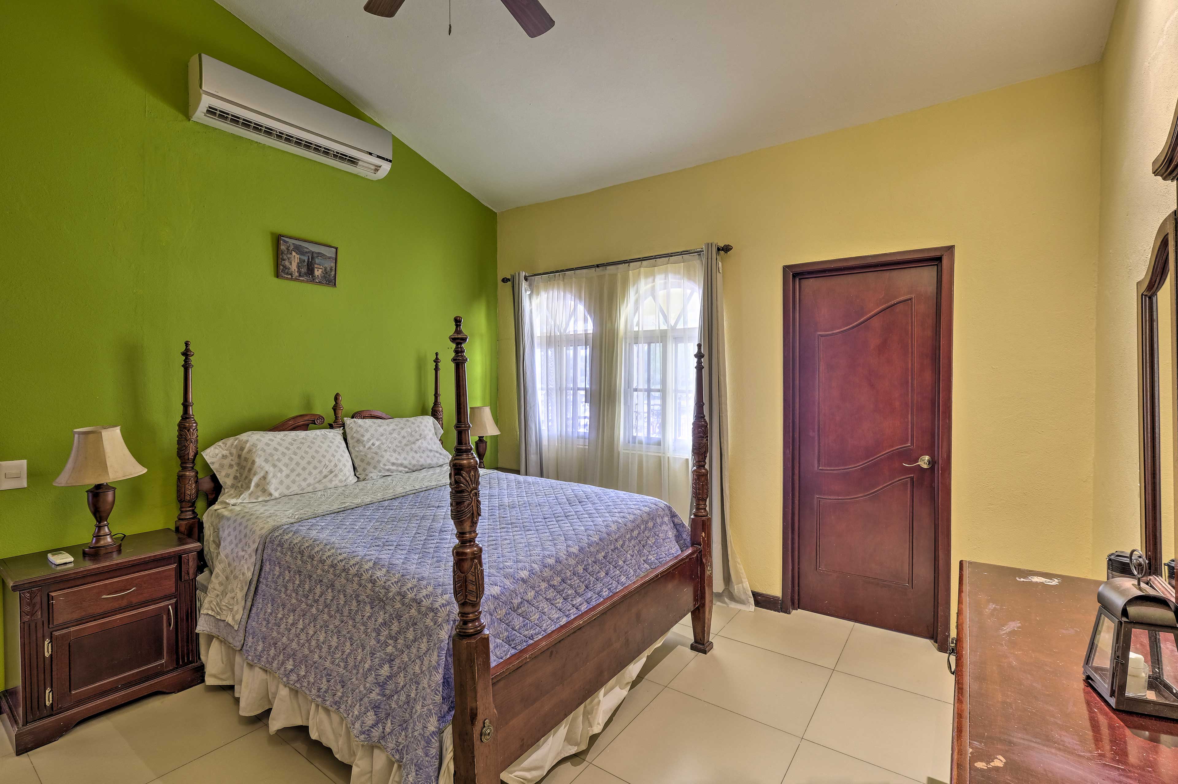 Main Bedroom | California King Bed | Linens Provided