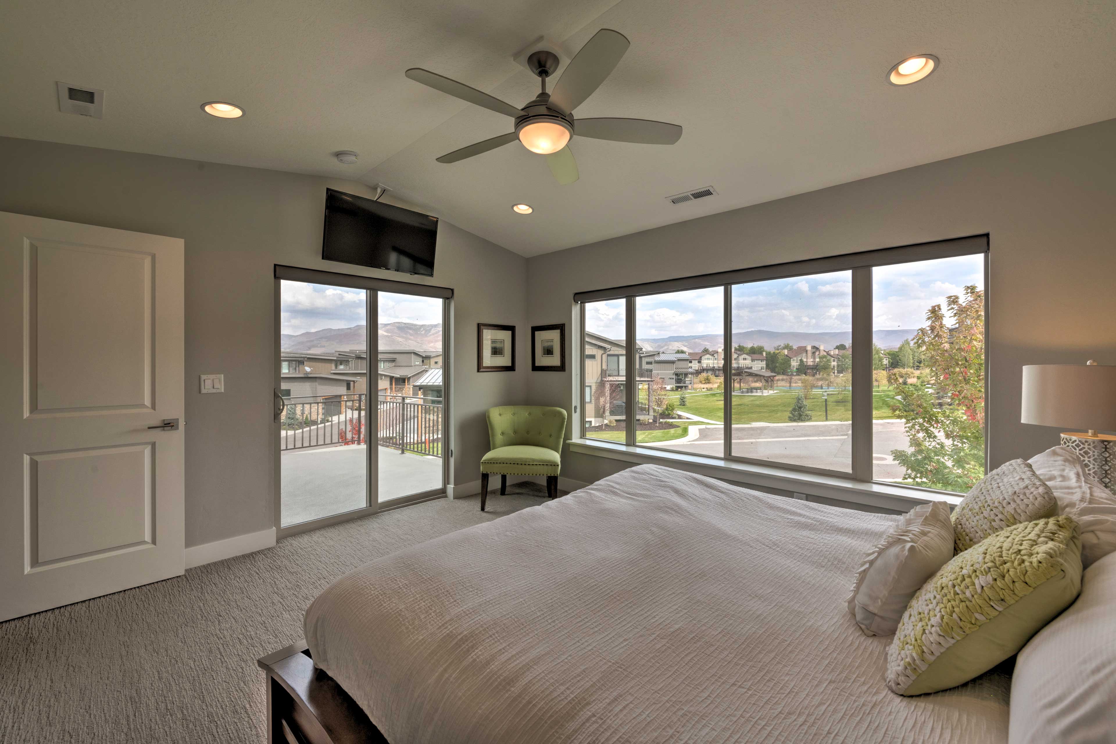 Bedroom 1 | Smart TV | Ceiling Fan | Private Balcony