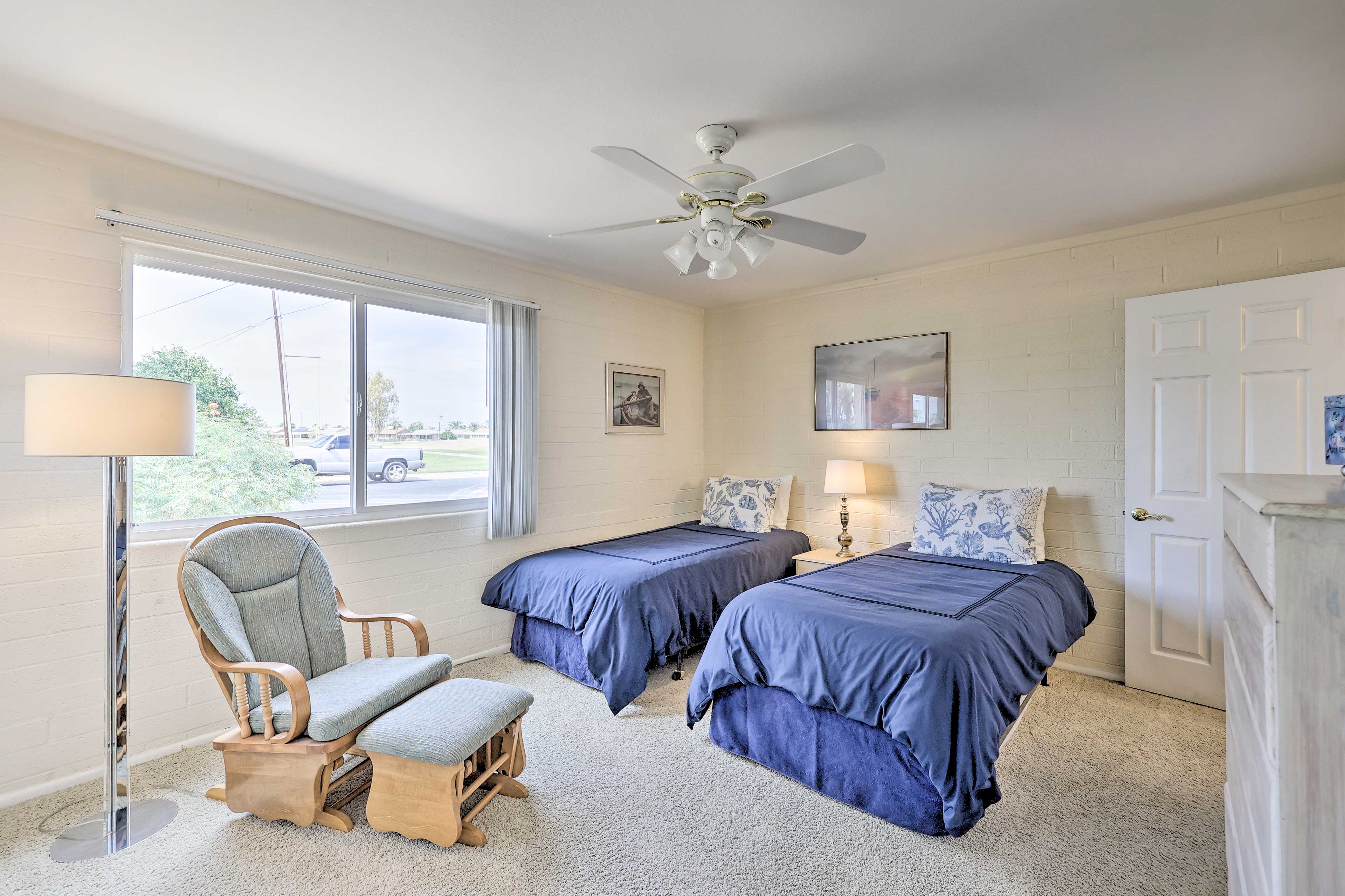 Bedroom 2 | 2 Twin Beds