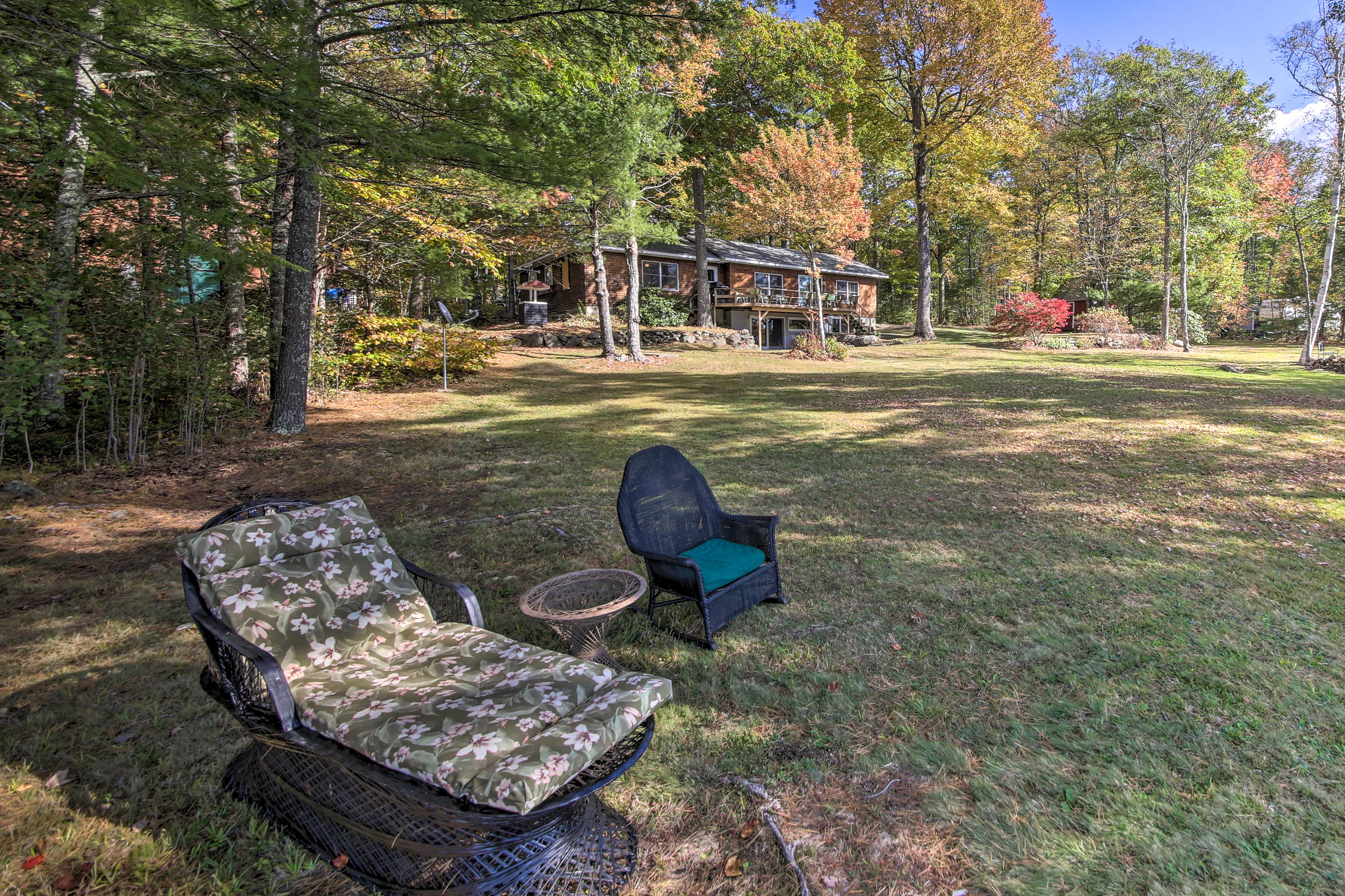 Backyard | Outdoor Seating | Lake View