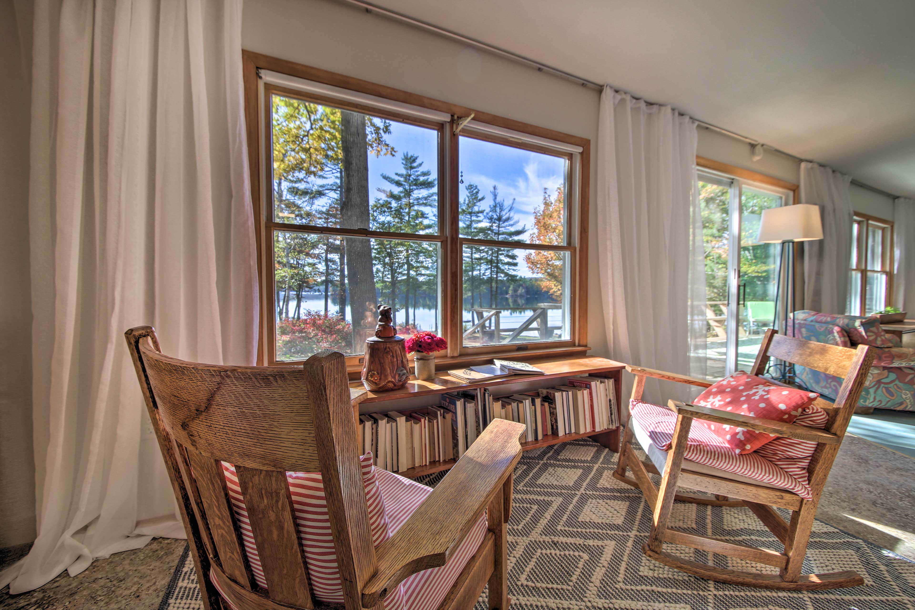 Reading Nook | Rocking Chairs | Lake View