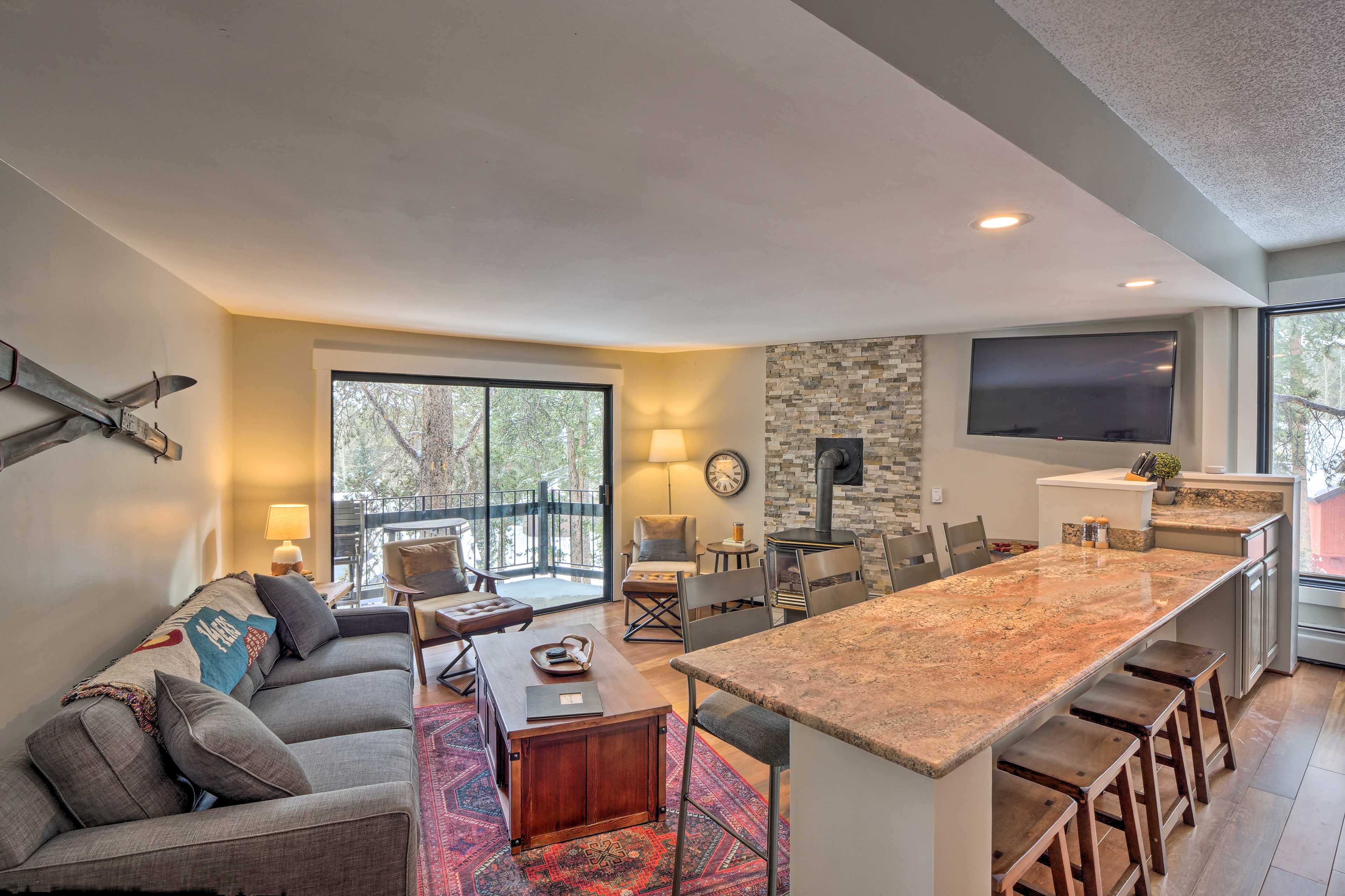 Modern Breckenridge Condo w/ Views < 1 Mi to Ski!