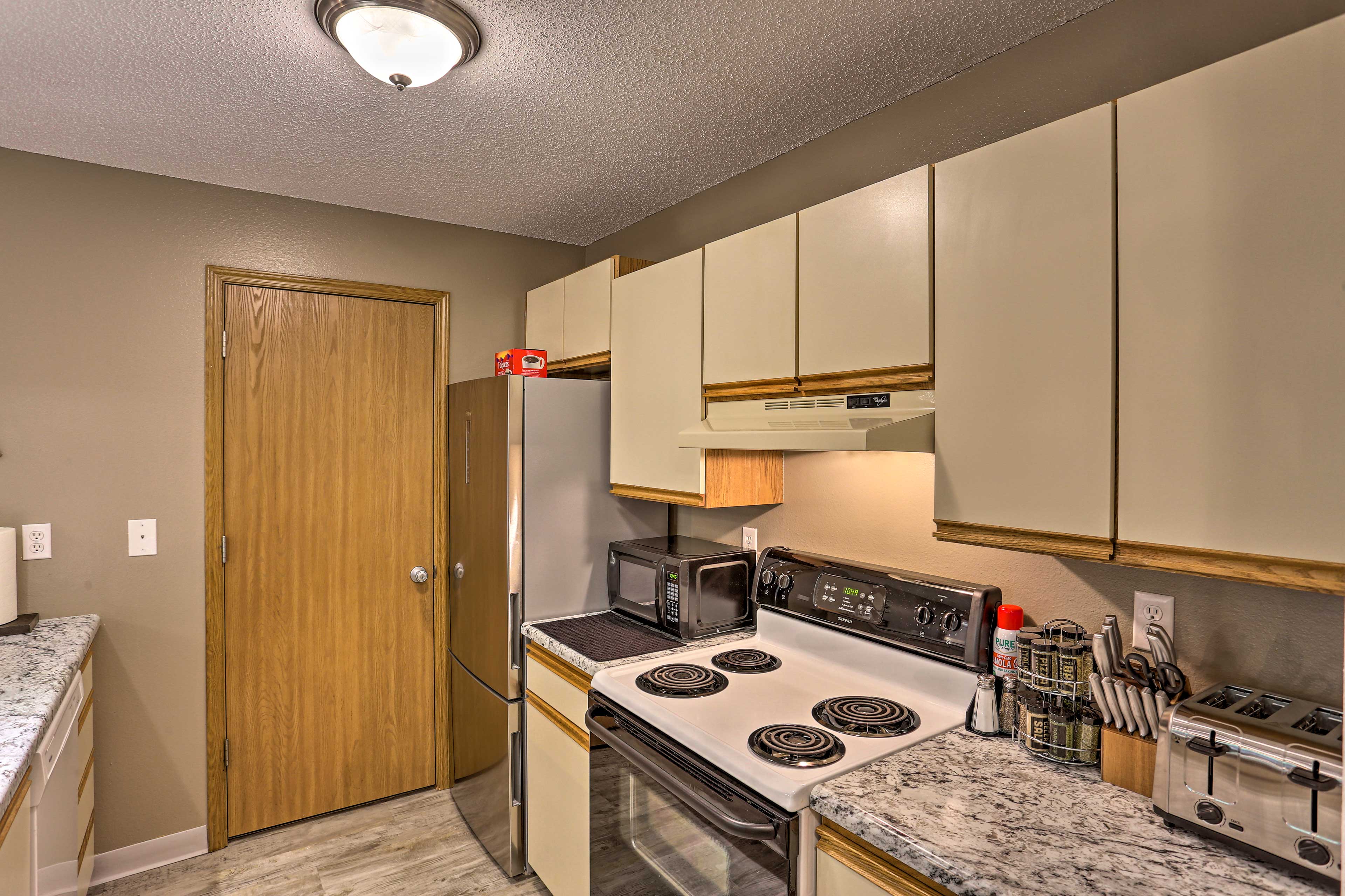 Make all your meals in this fully equipped kitchen!