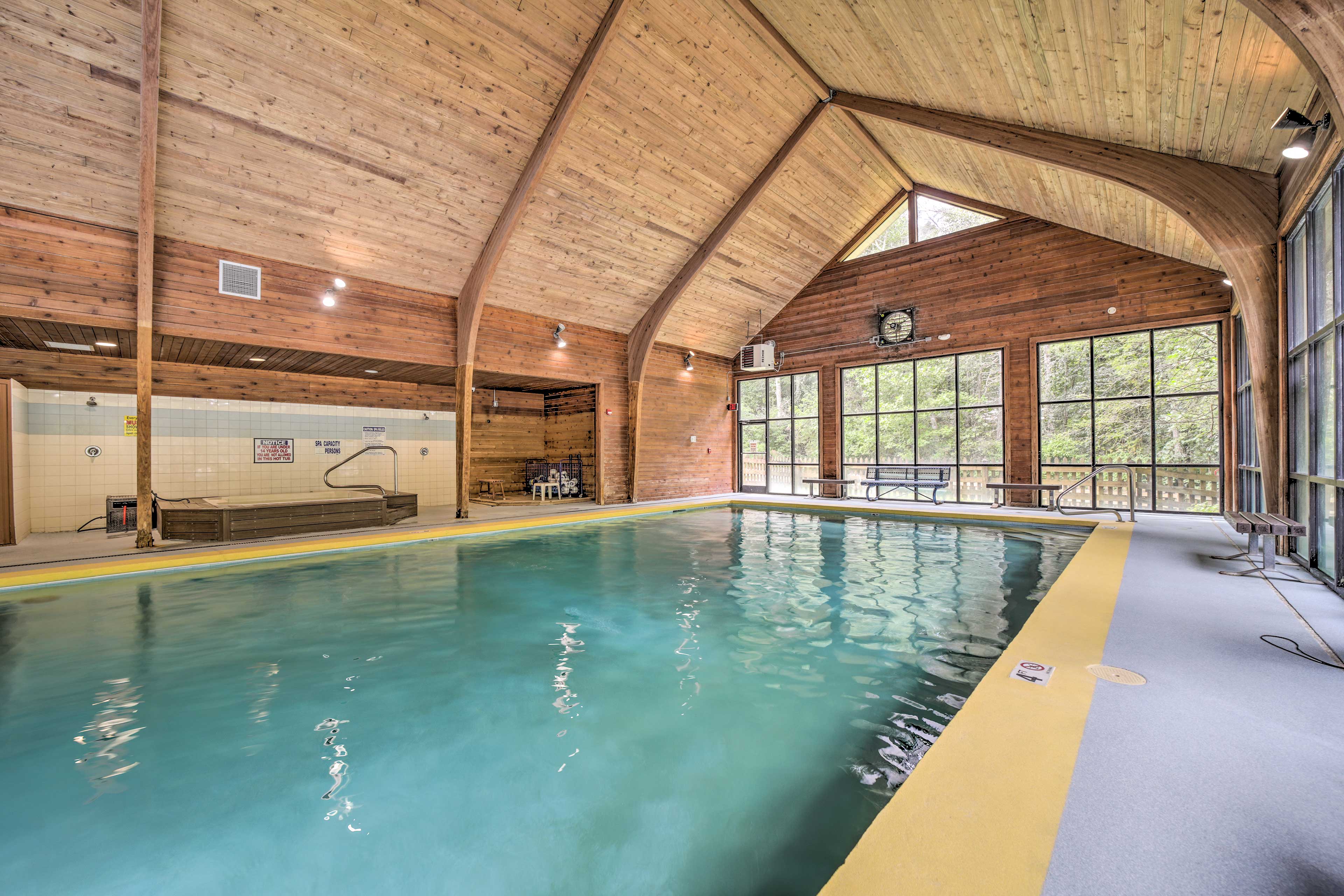 Community Amenities | Indoor Pool