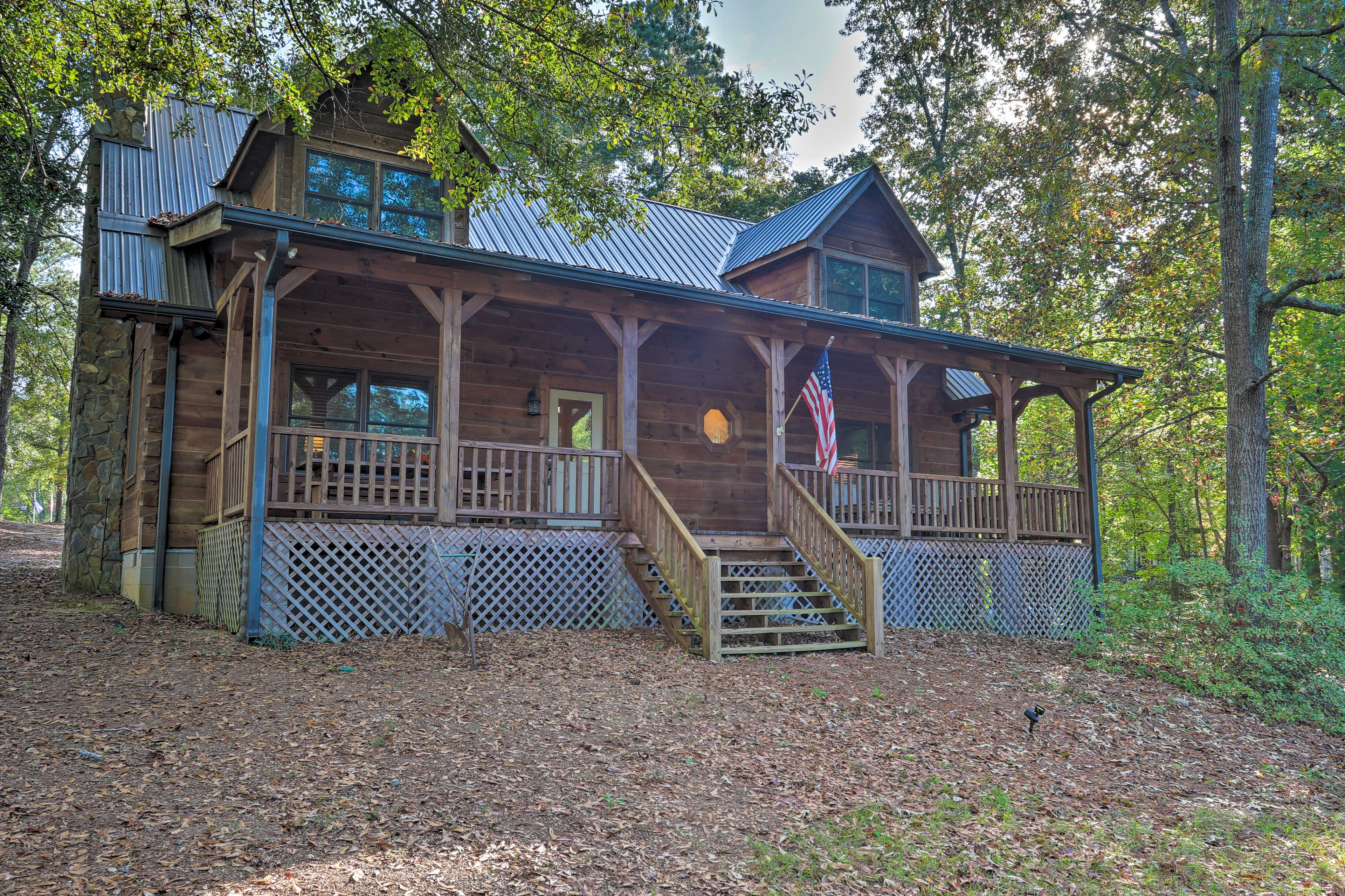 Front Entrance | Entry Via Lockbox