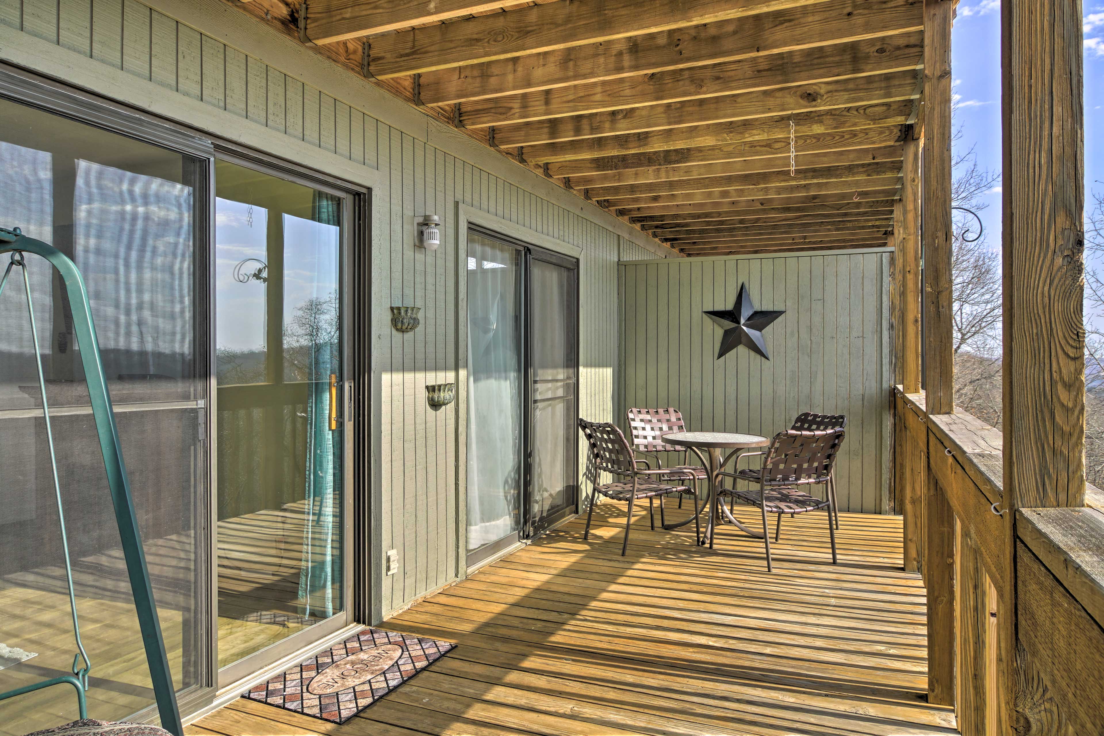 Covered Balcony | Outdoor Dining Table