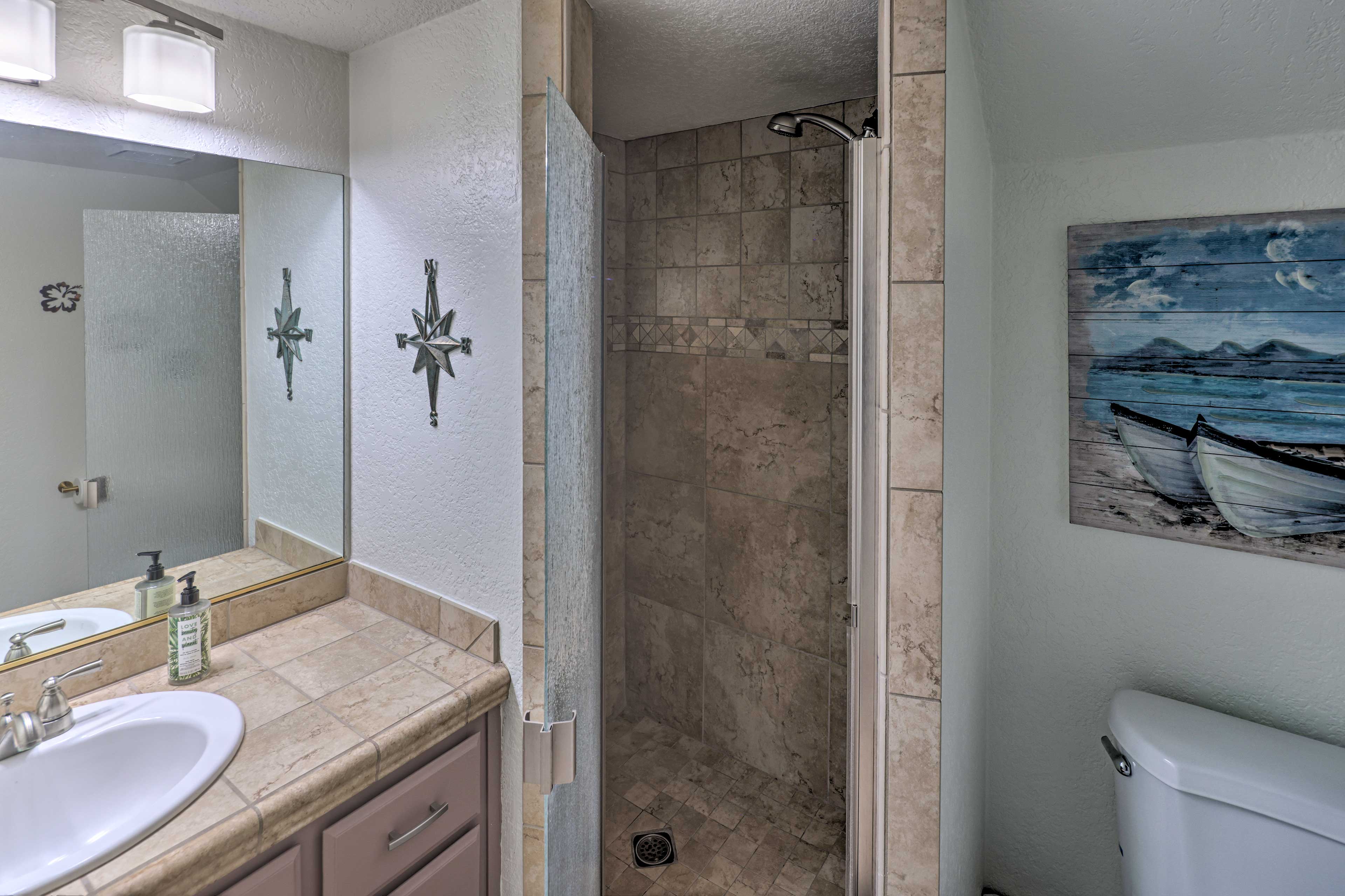 Full Bathroom | Walk-In Shower