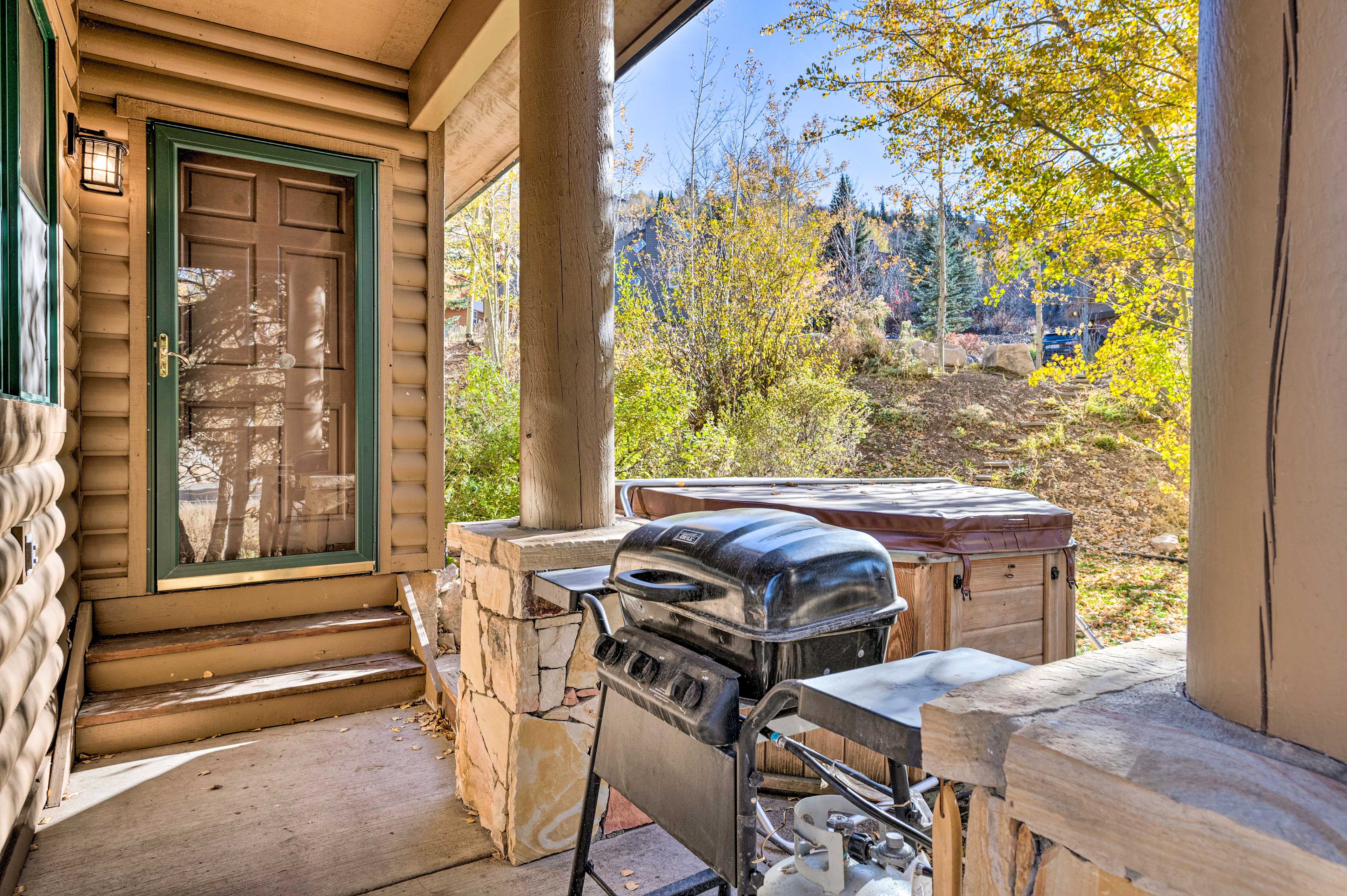 Townhome Exterior | Gas Grill