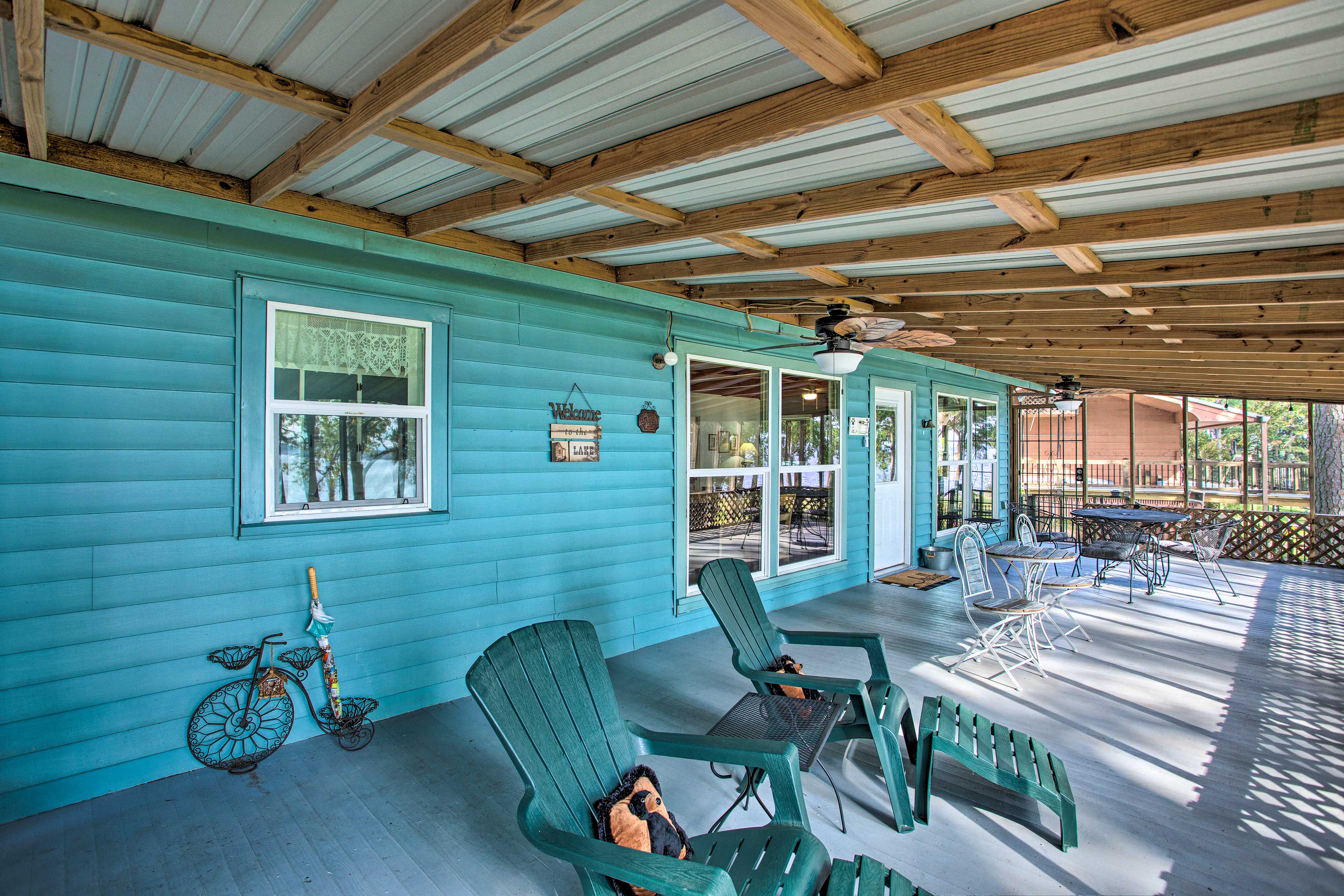 Screened Porch | Step-Free Access