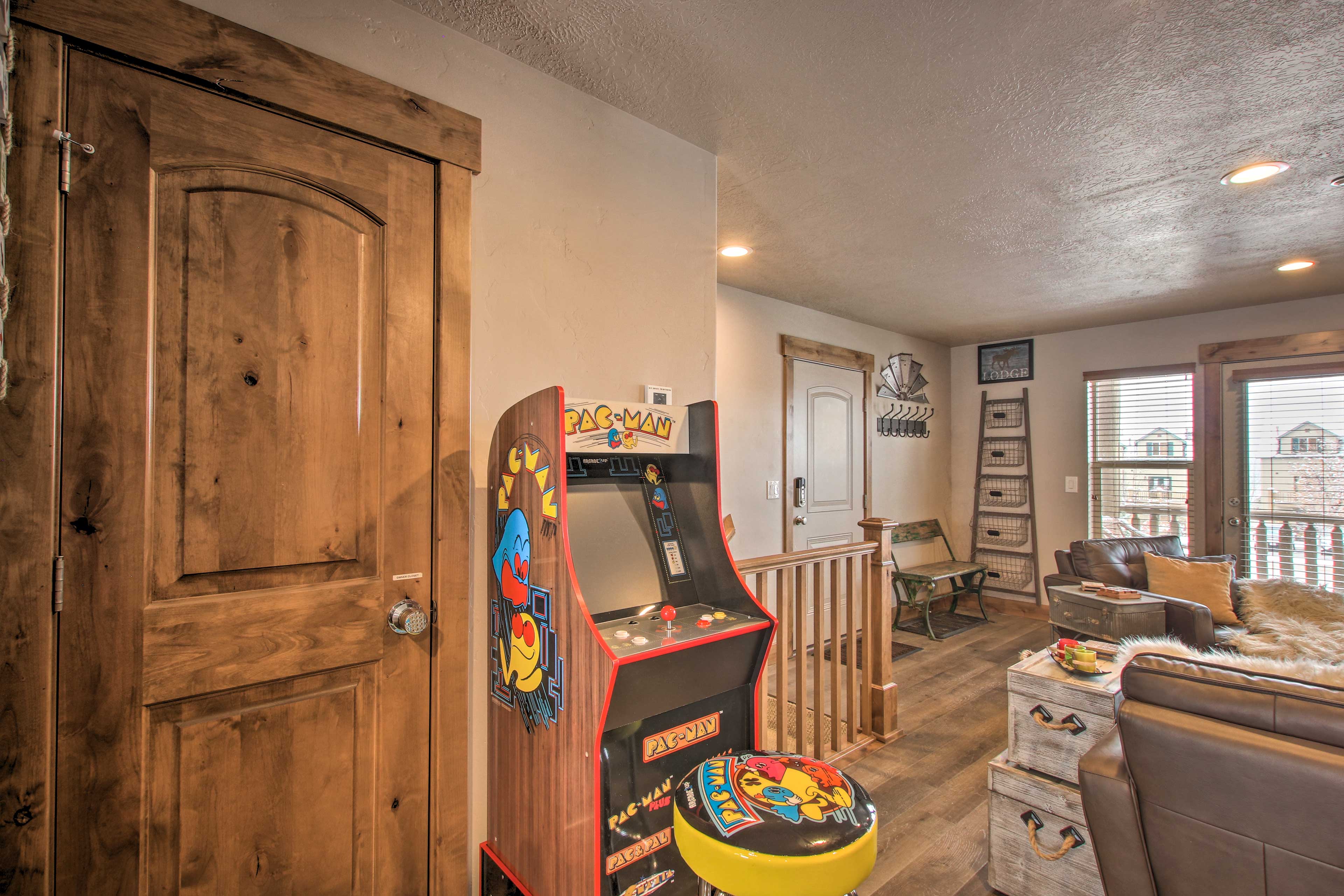 Main Living Area | Arcade