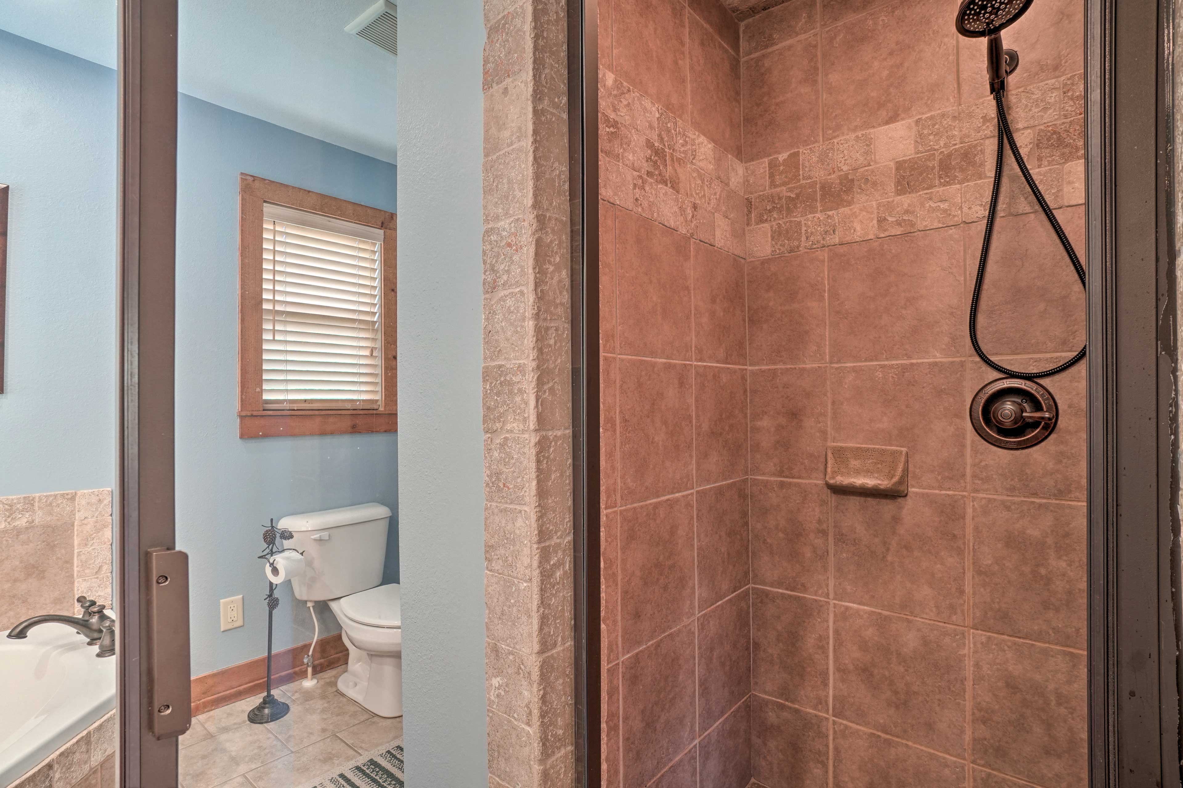 En-Suite Bathroom | Walk-In Shower & Jetted Bathtub