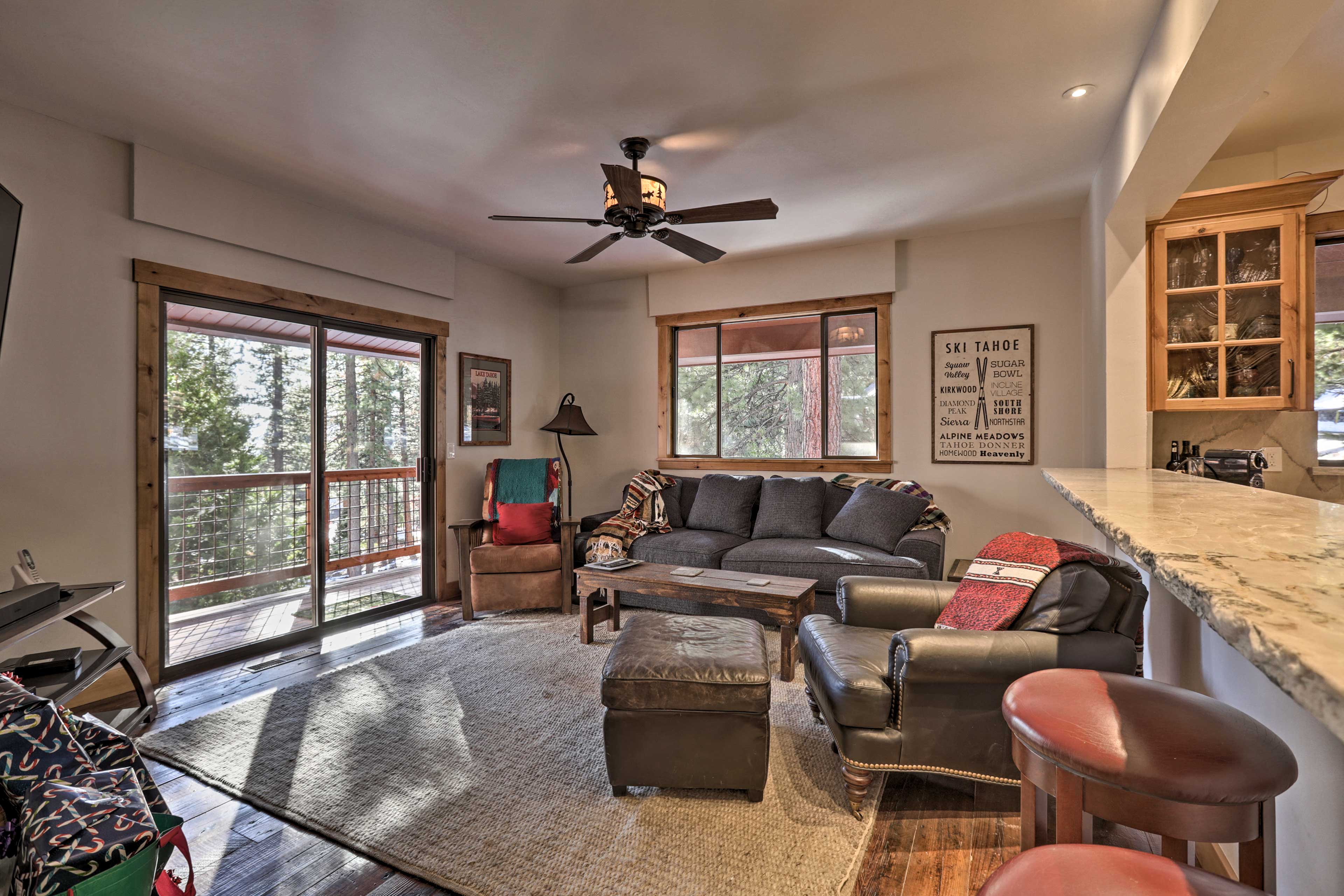 Sitting Area | Central Heating