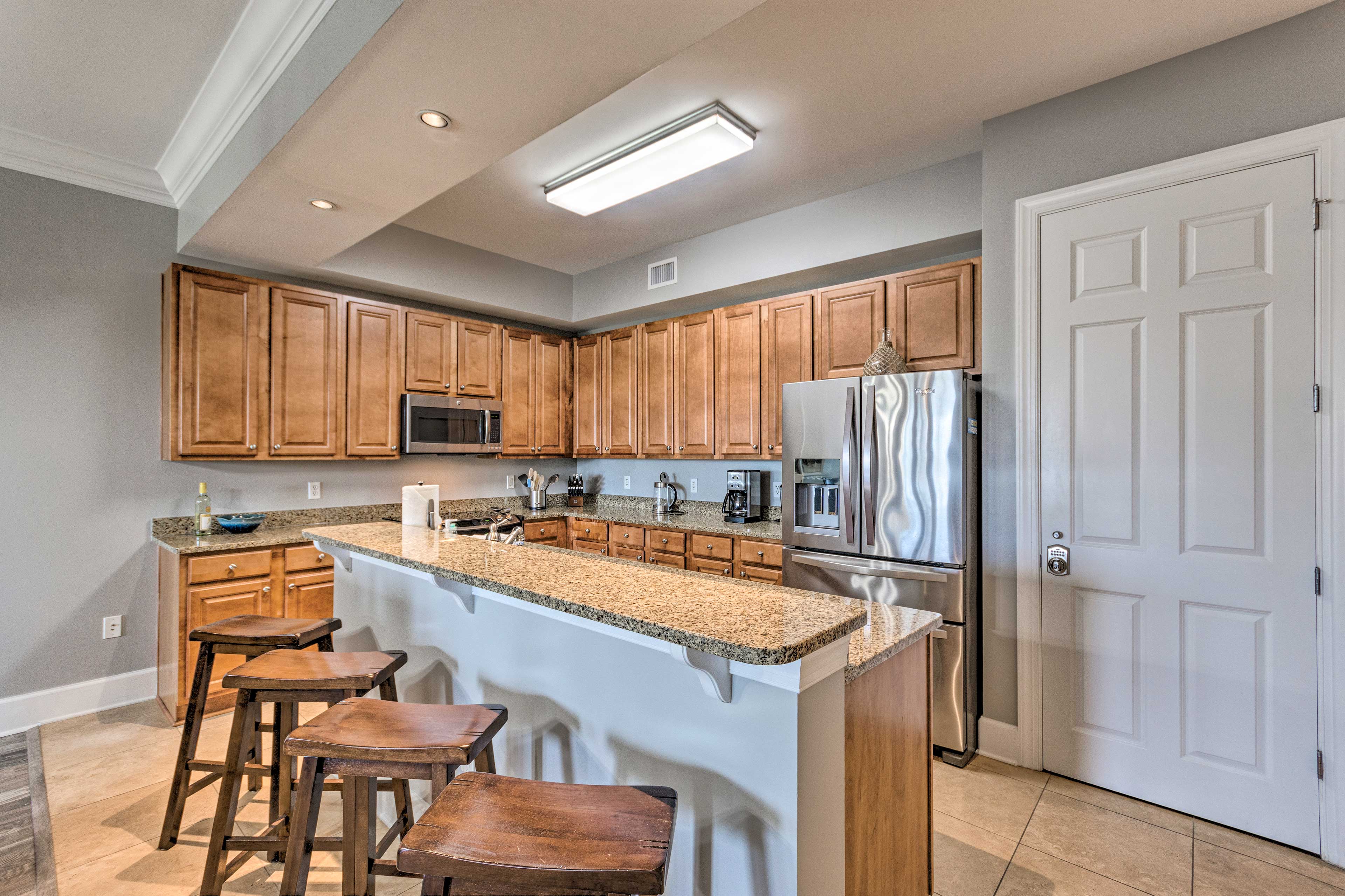 Fully Equipped Kitchen | Complimentary Spices | Breakfast Bar