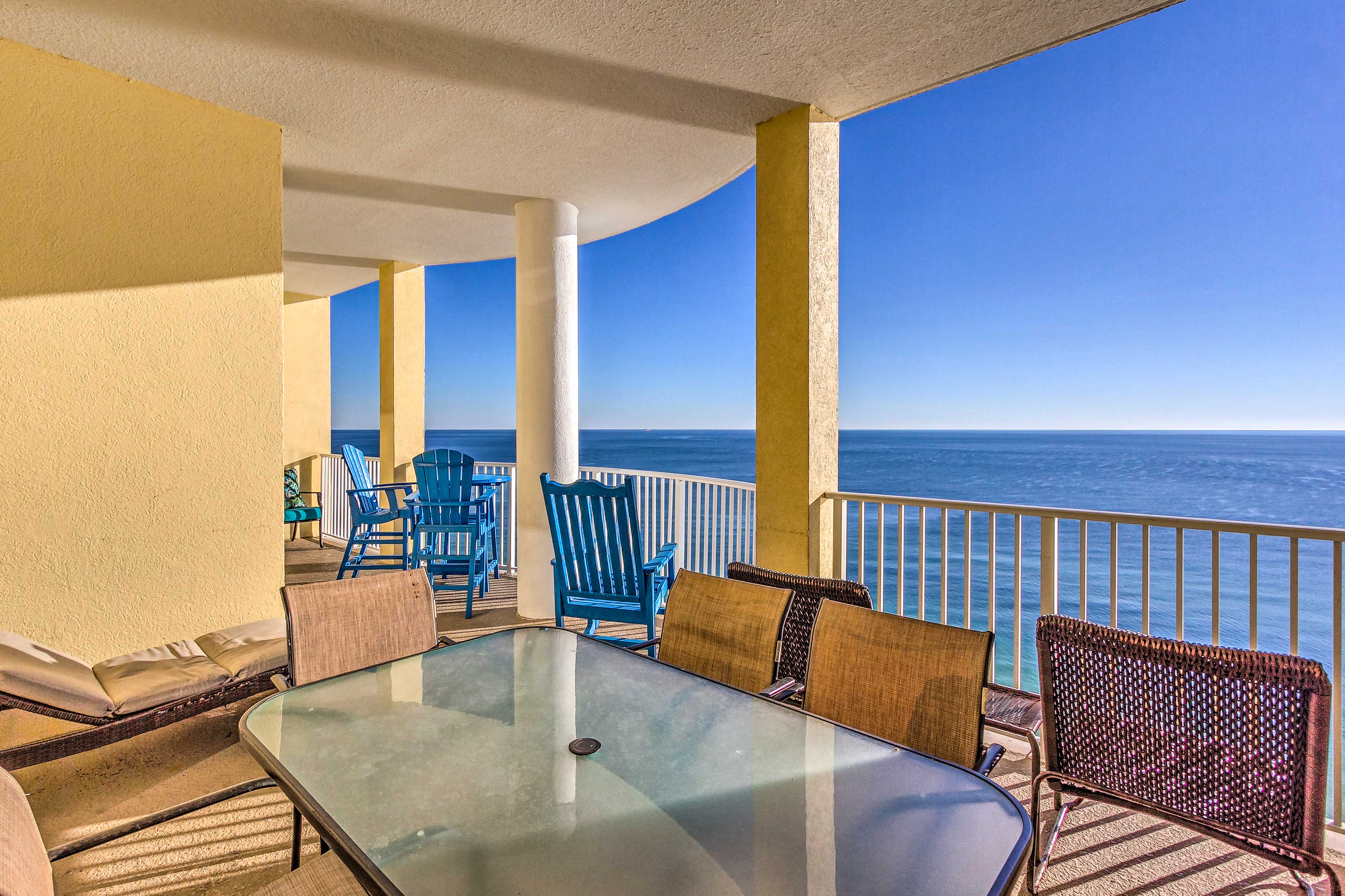 Balcony | Dining Table | Gulf Views