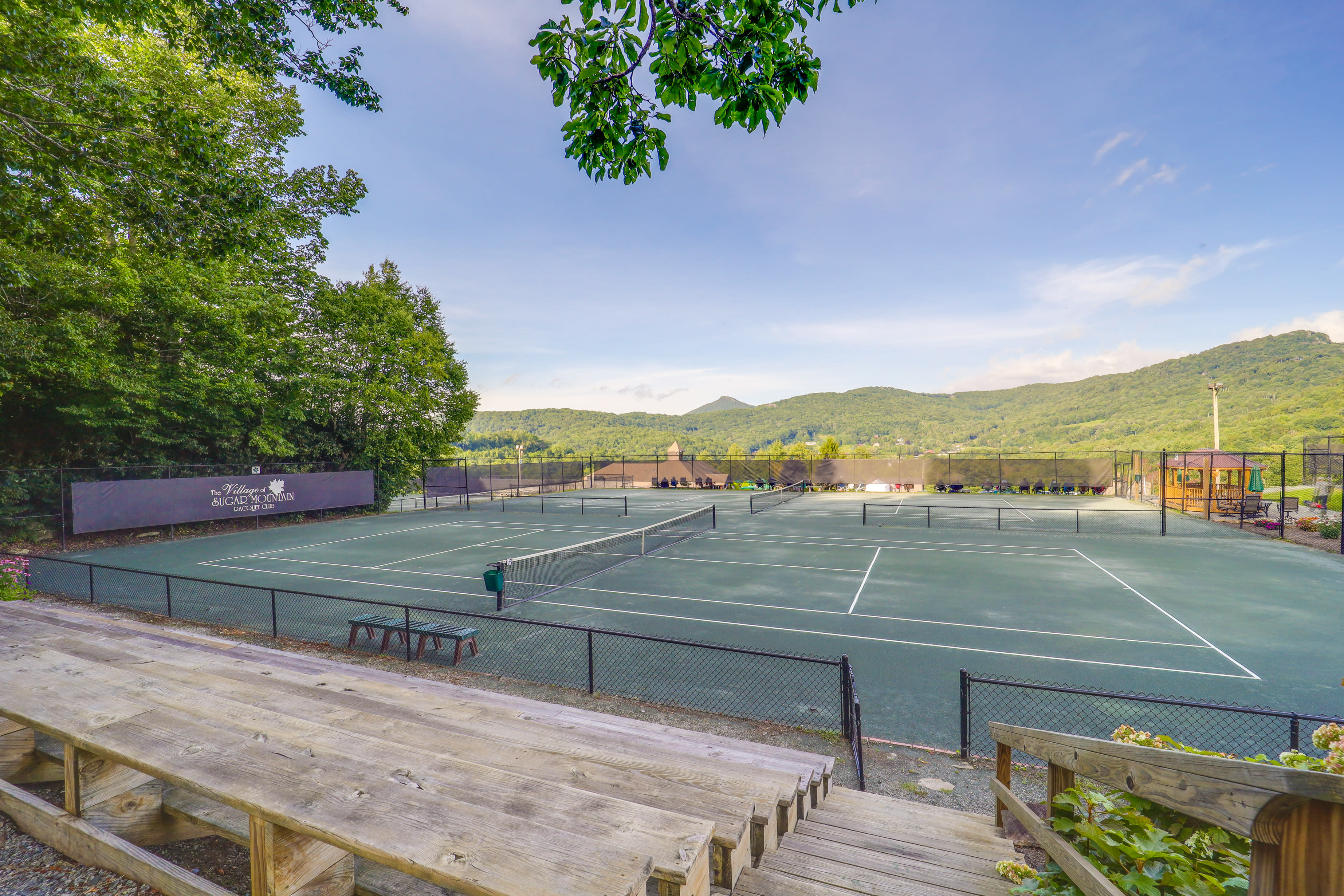 Tennis Courts | Complimentary Access