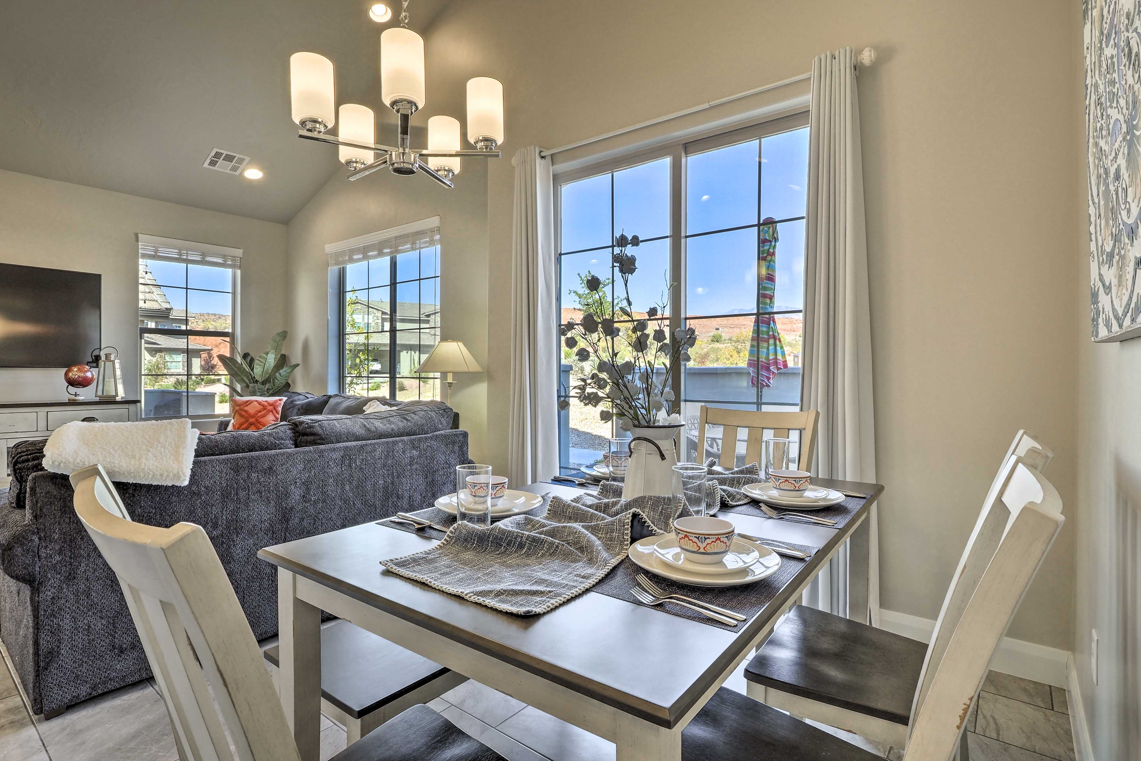 Dining Room | Dishware & Flatware