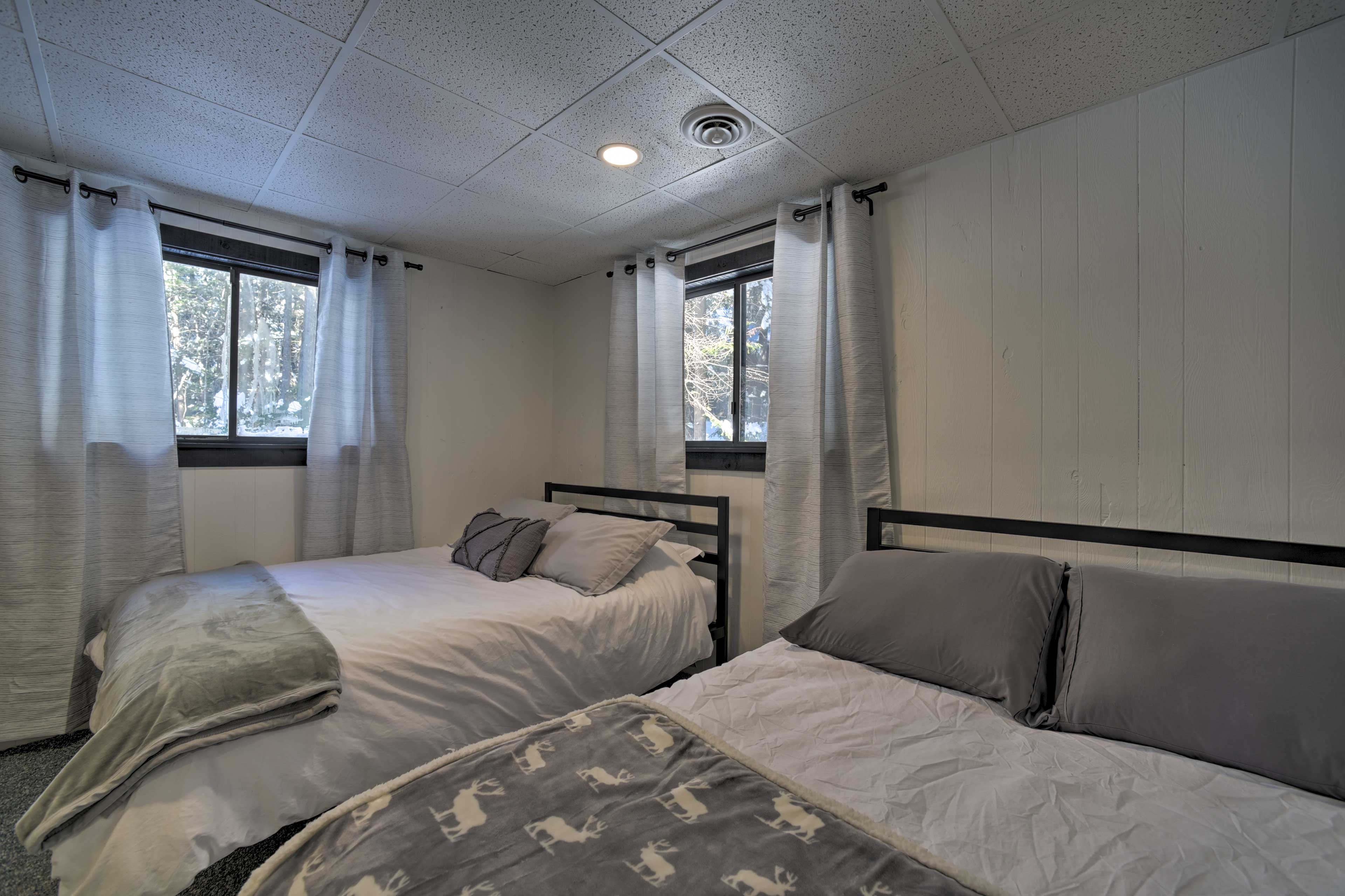 Bedroom 2 | Long-Term Renters Welcome