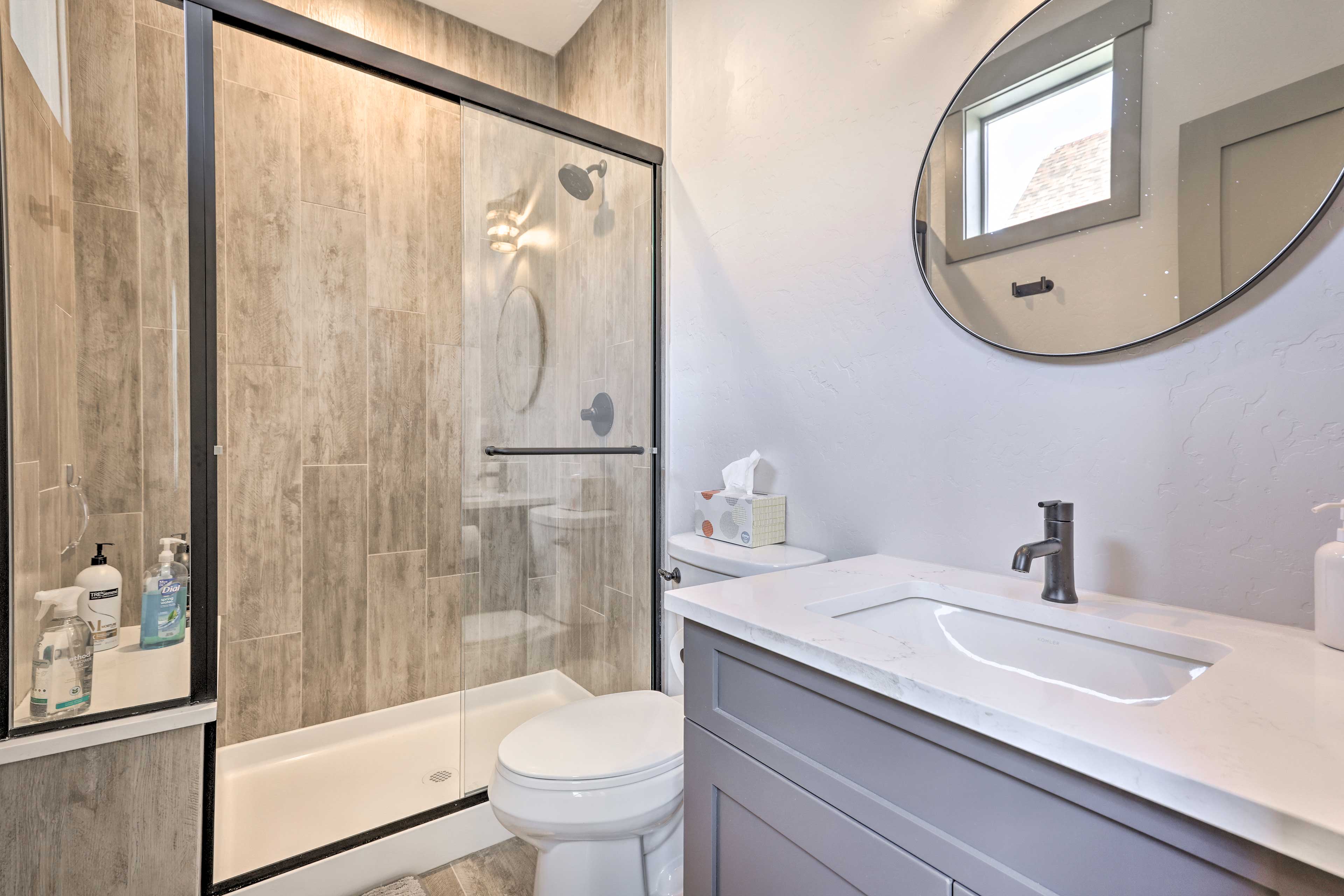 En-Suite Bathroom | Complimentary Toiletries