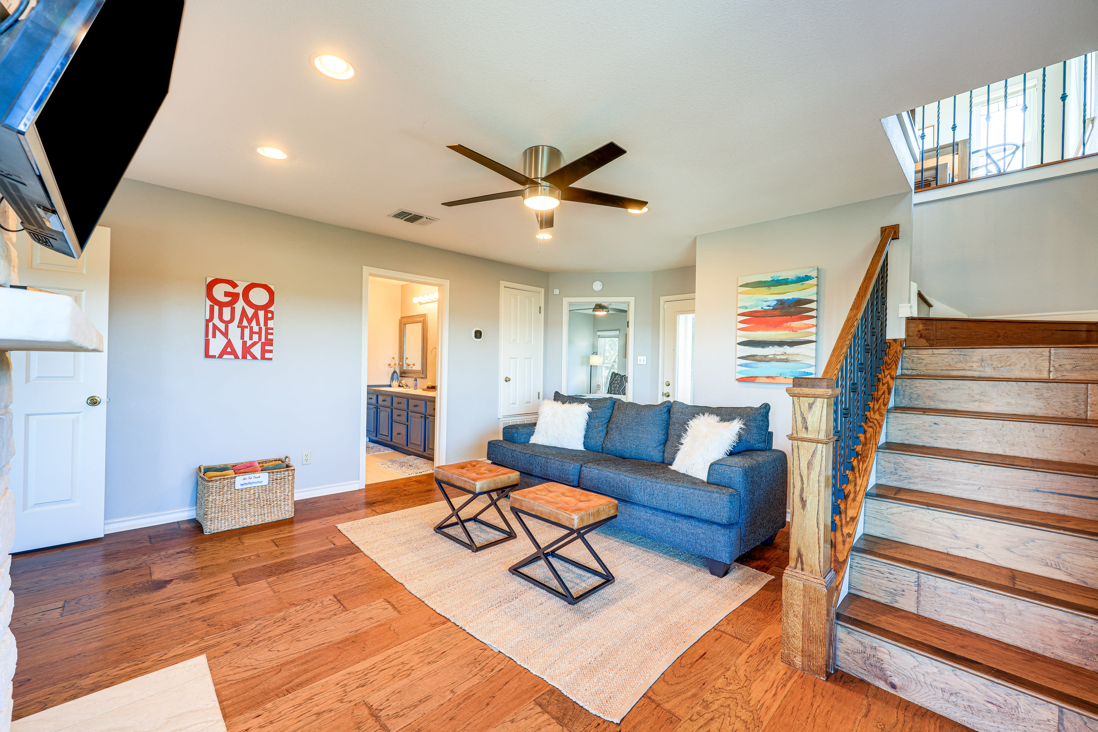 Lower-Level Living Room | Sleeper Sofa