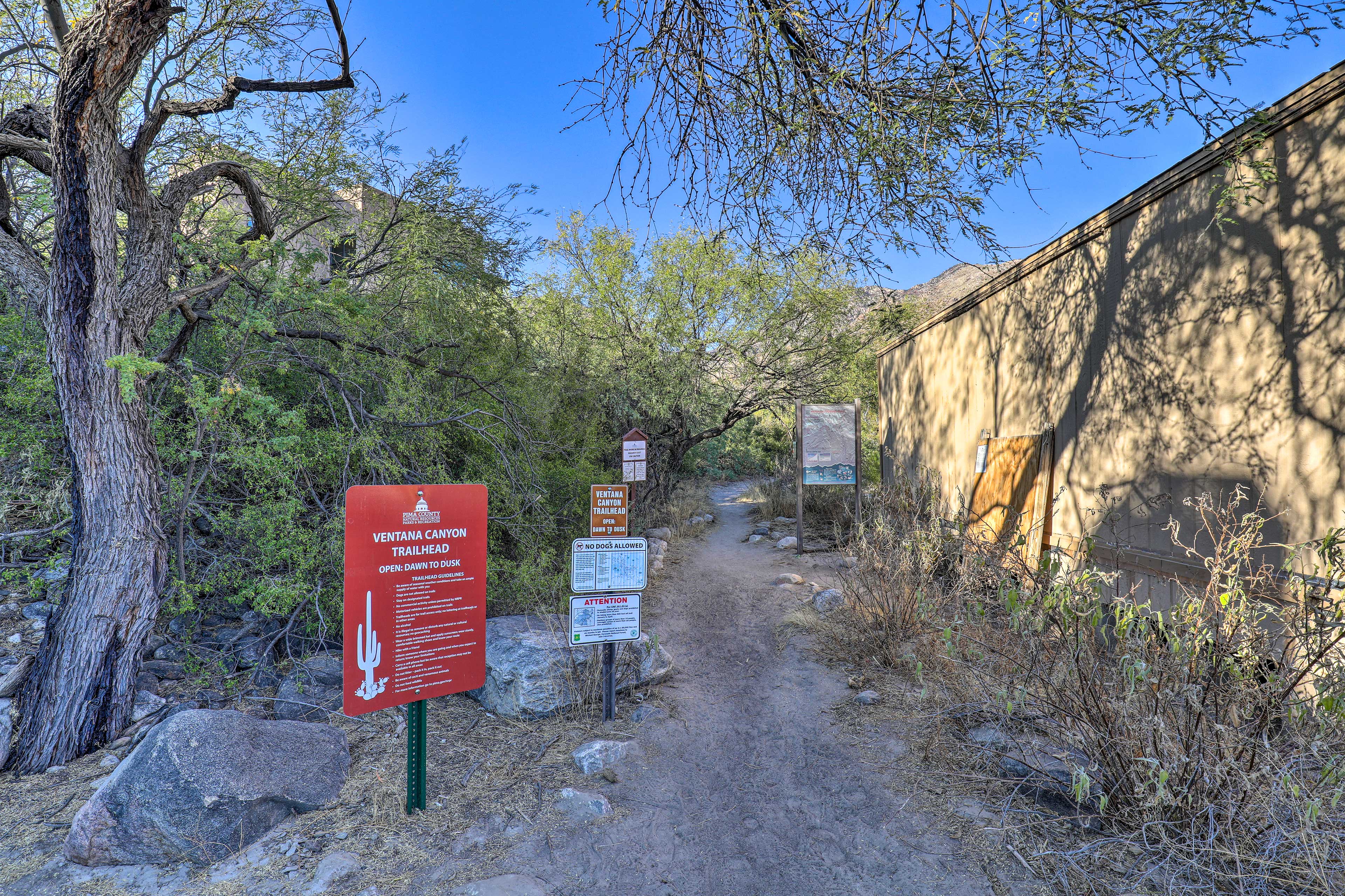 Resort-Style Amenities | Private Access to Ventana Canyon Trailhead