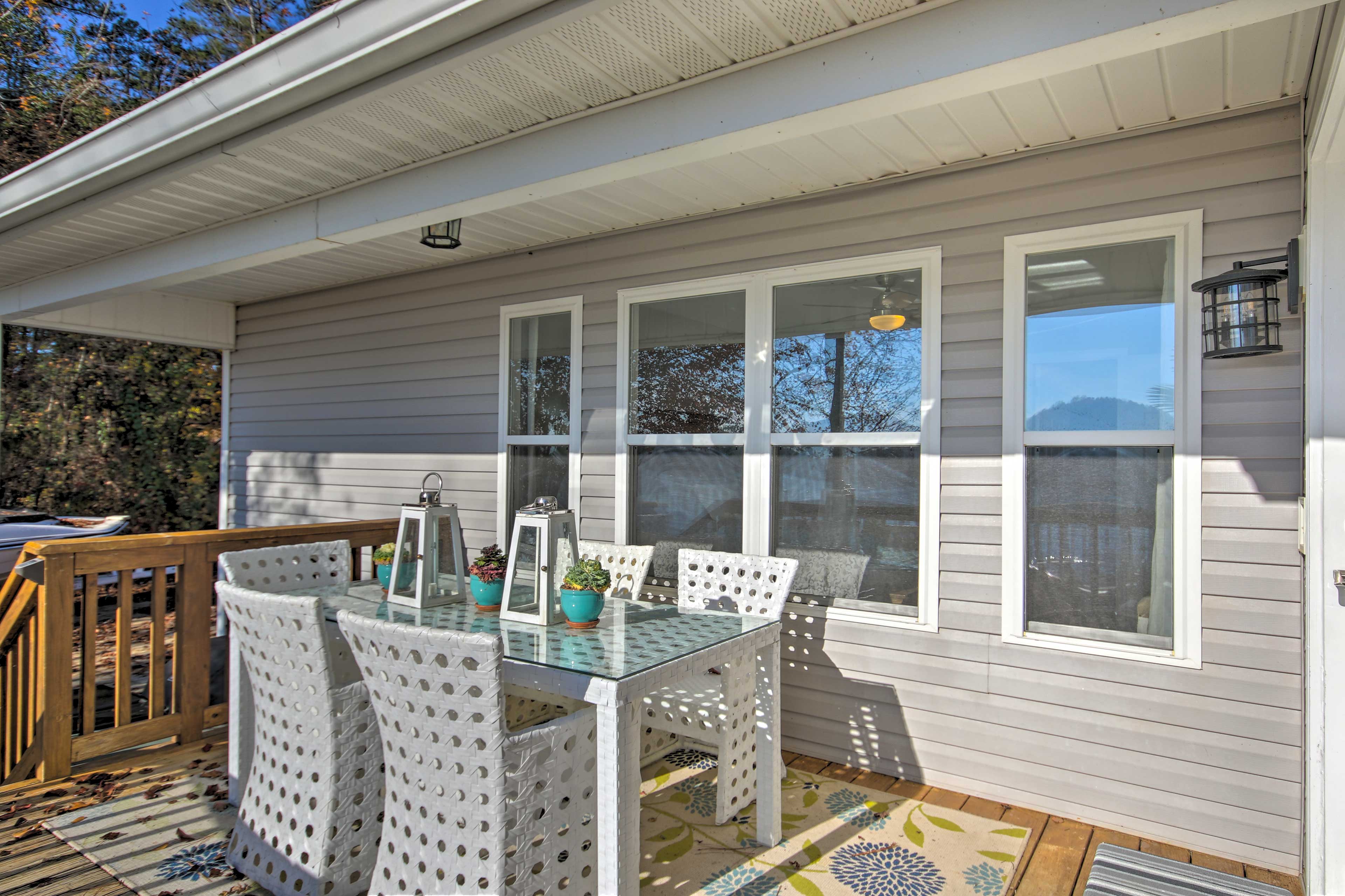 Private Deck | Gas Grill