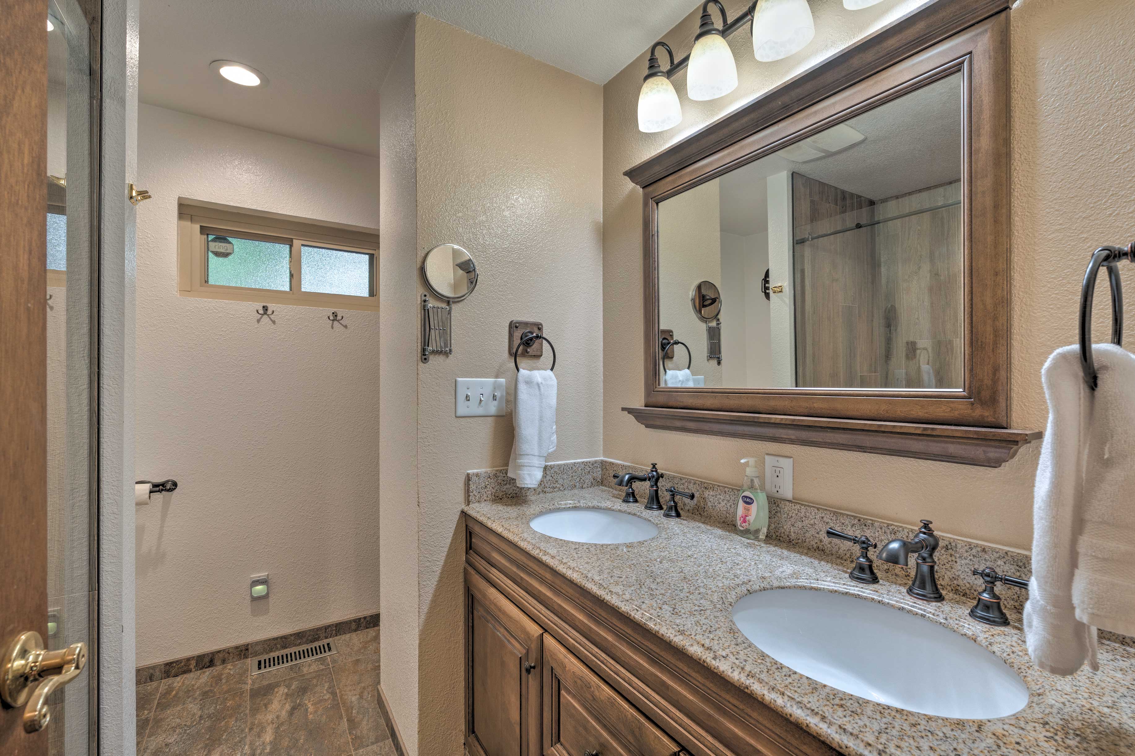 Bathroom | 1st Floor | Complimentary Toiletries | No Grab Rails in Shower