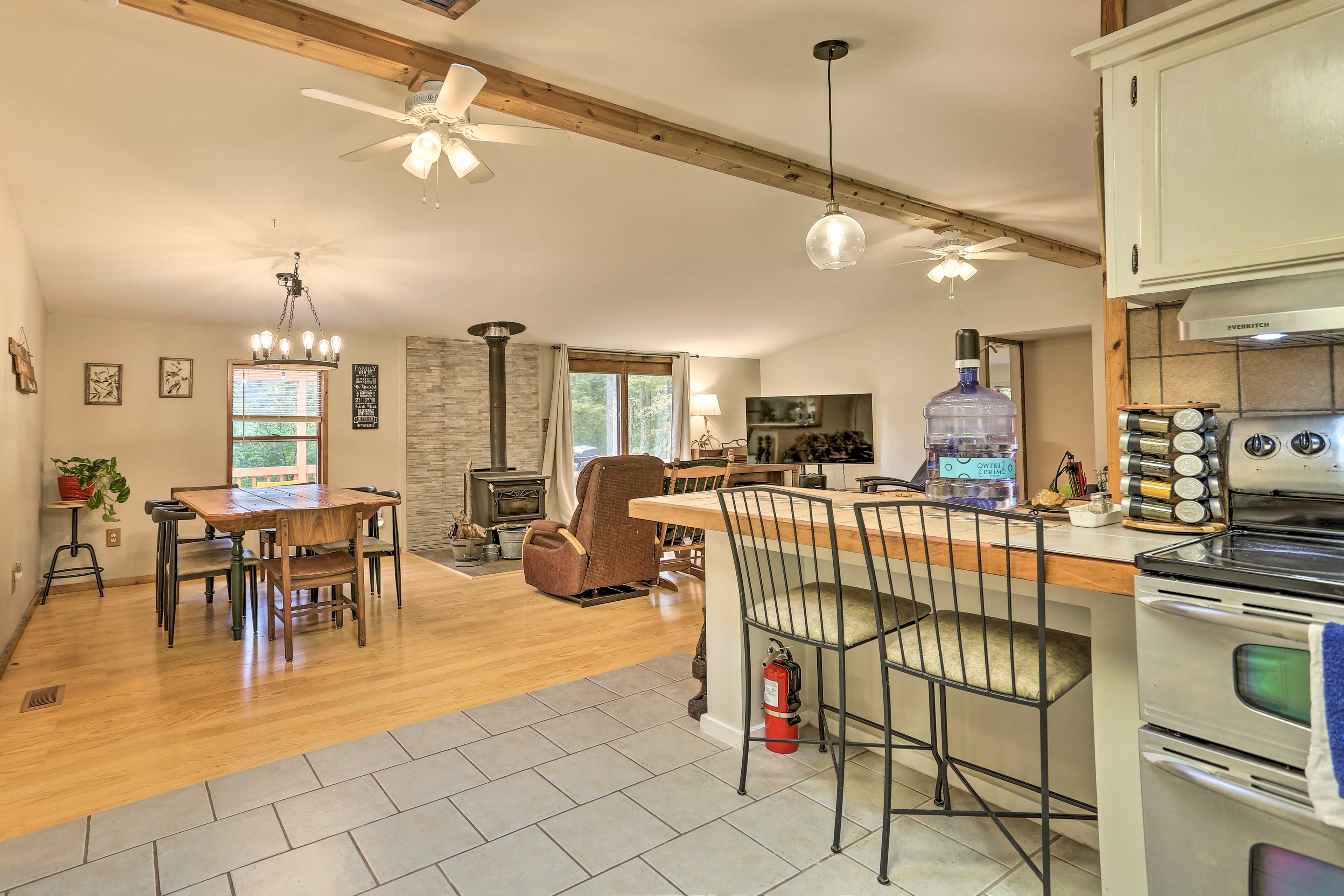 Kitchen, Dining Area & Living Room | 2-Person Breakfast Bar