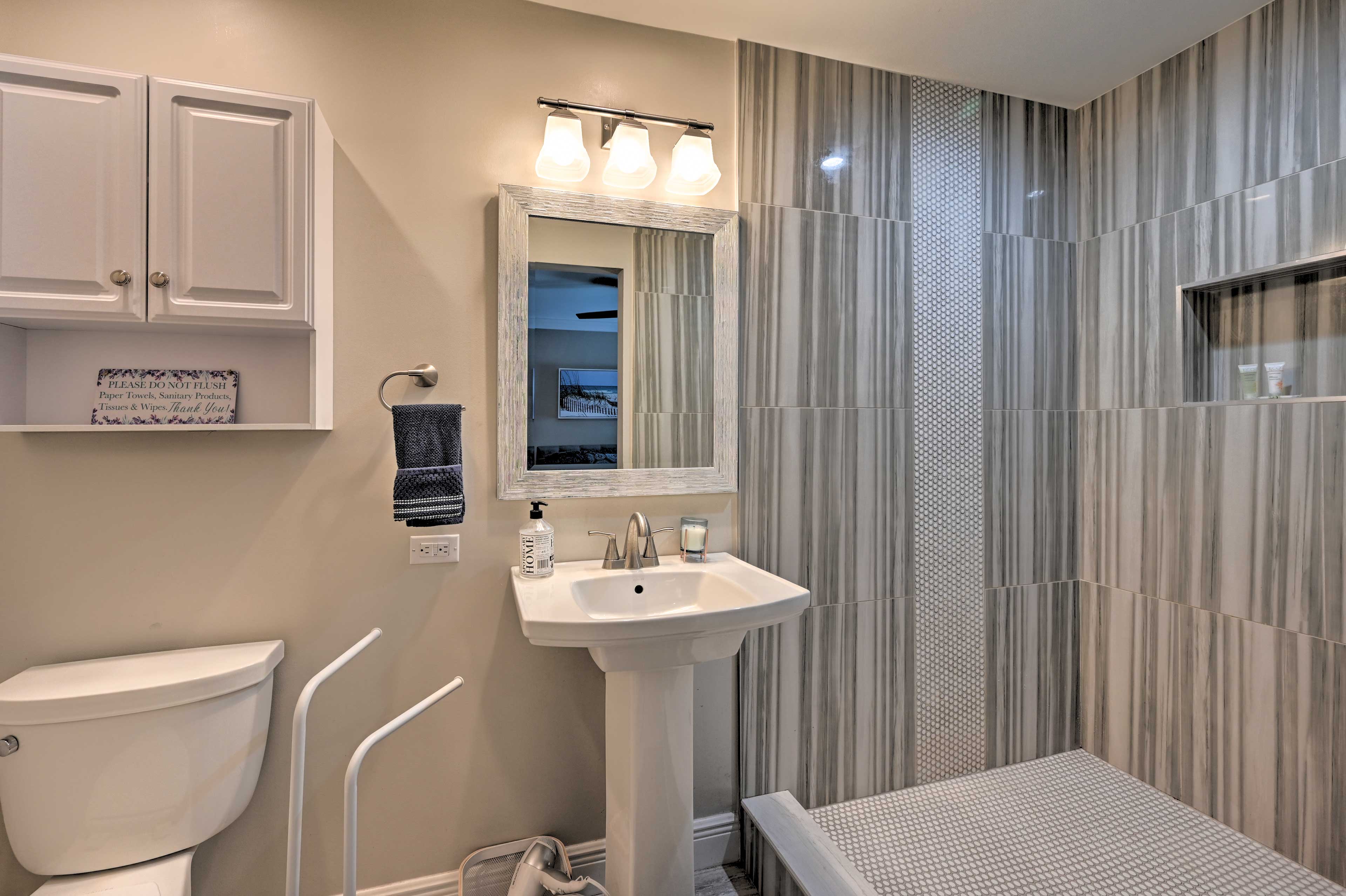 En-Suite Bathroom | Complimentary Toiletries