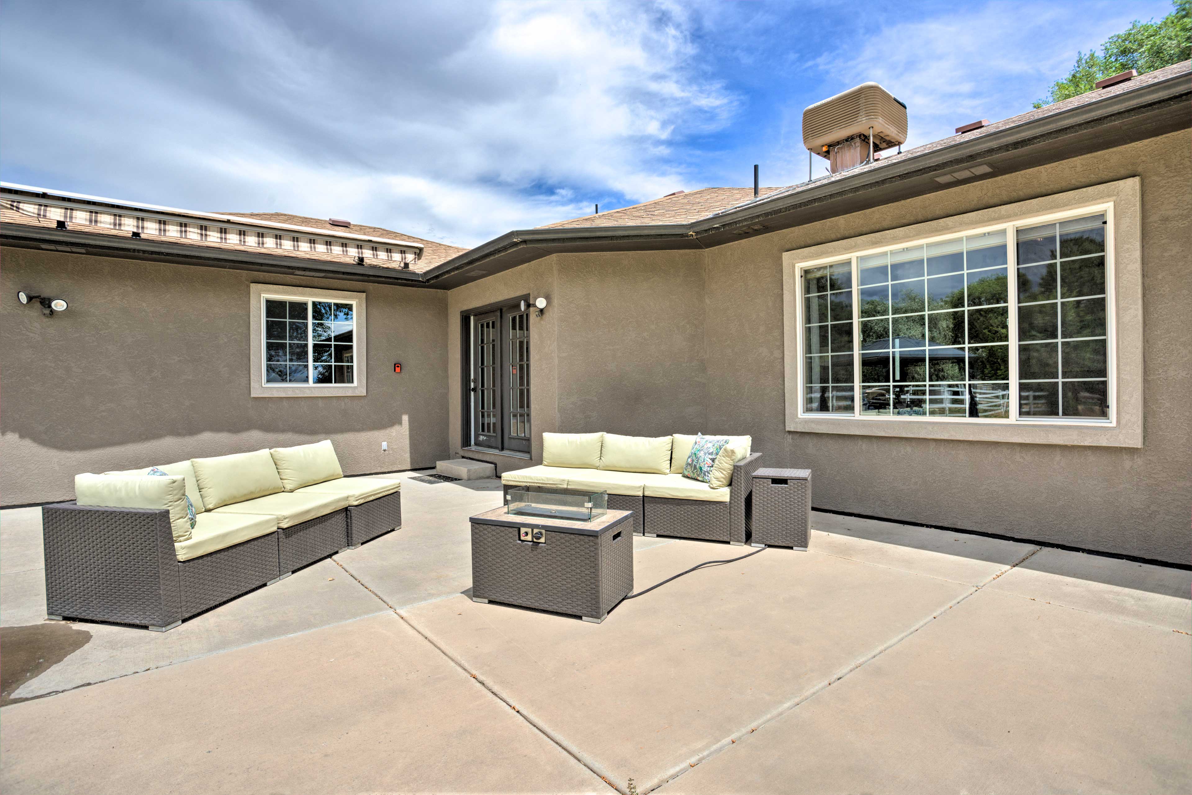 Private Patio | Lounge Area