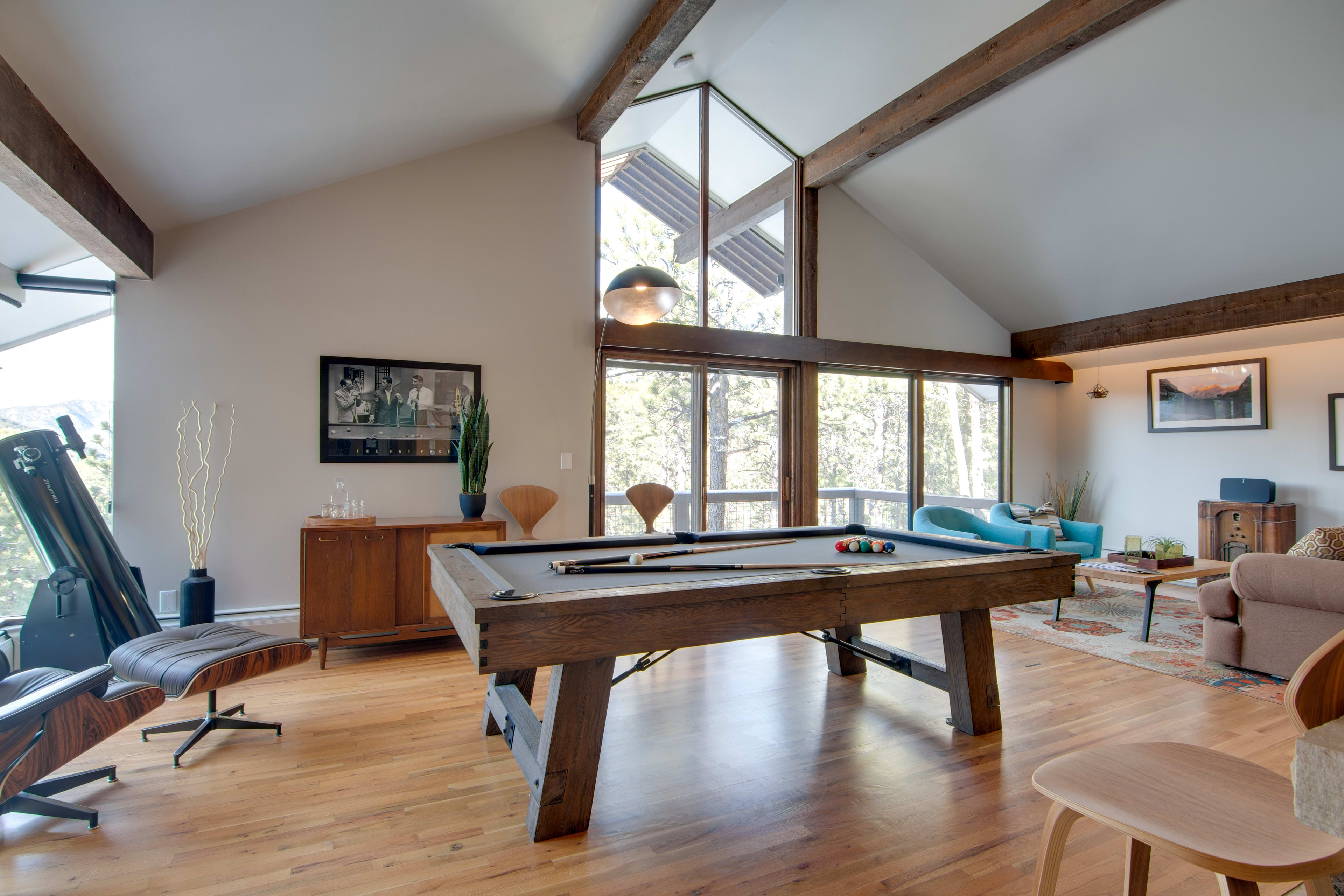 Upstairs Living Area