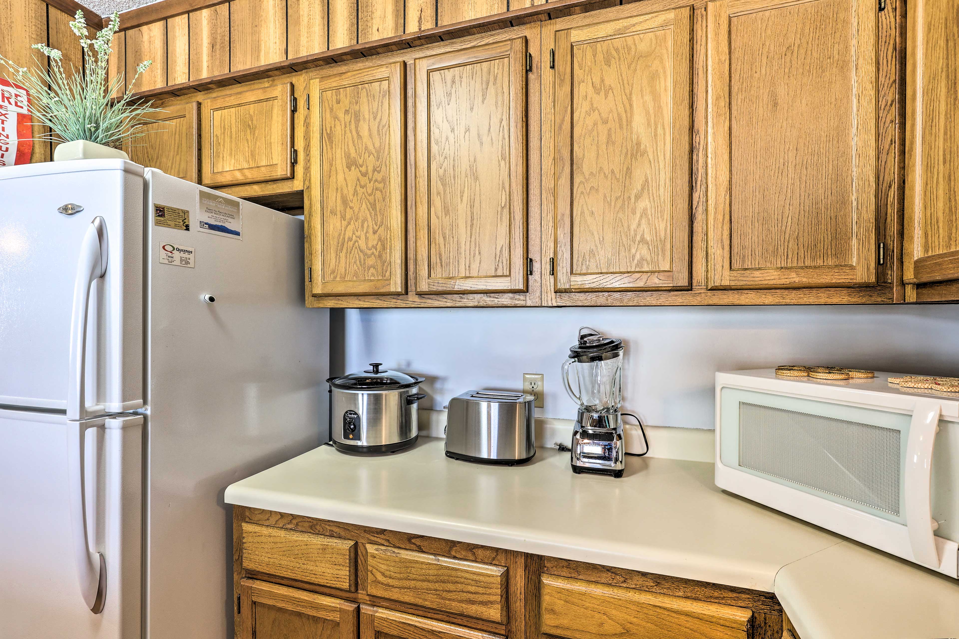 Fully Equipped Kitchen | Toaster | Ice Maker