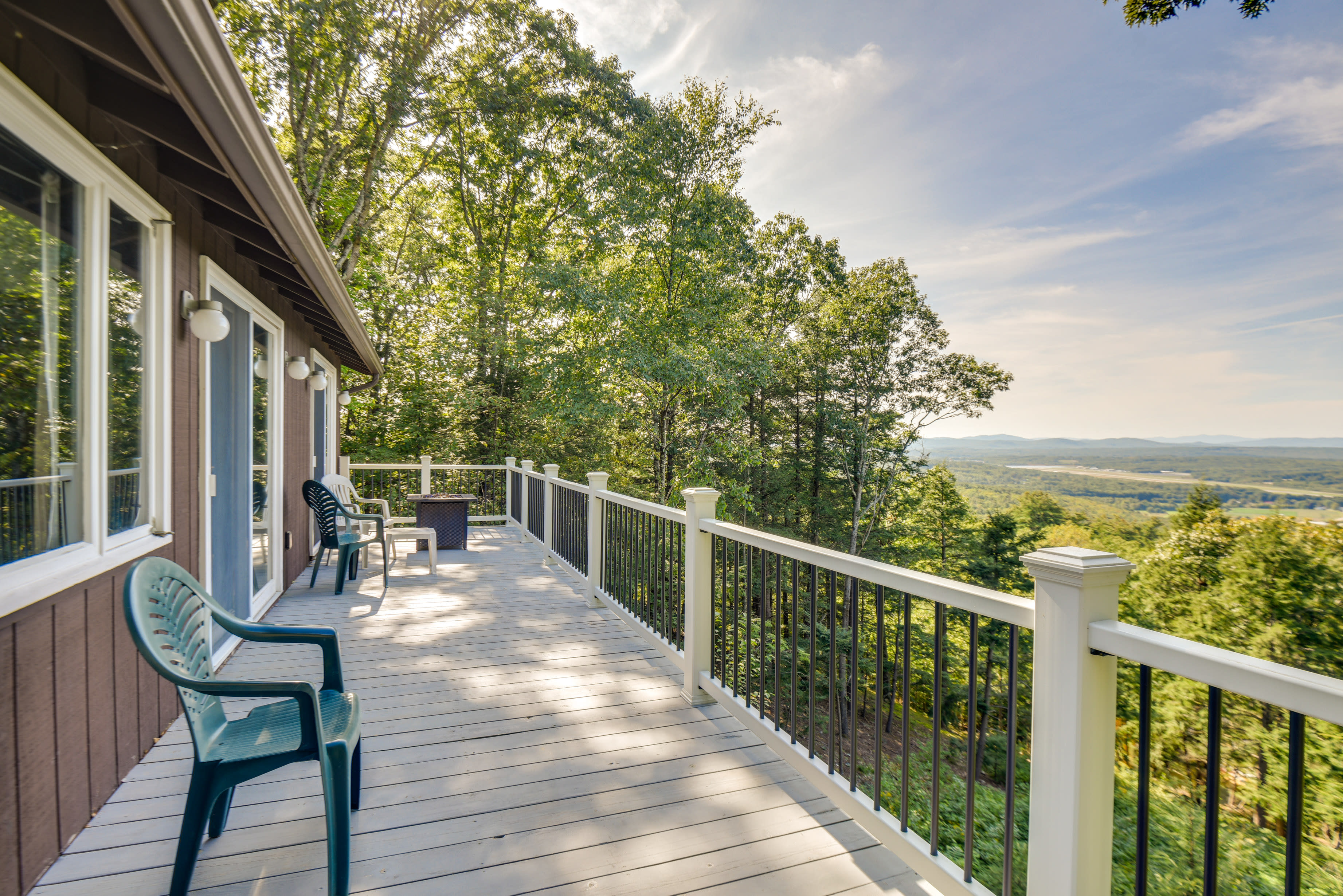 Private Deck