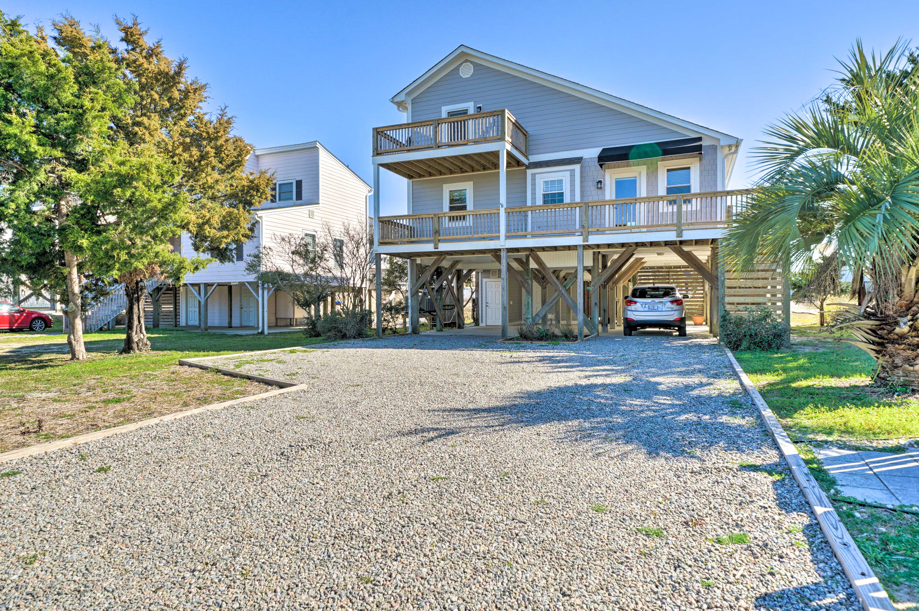 Parking | Driveway (4 vehicles)