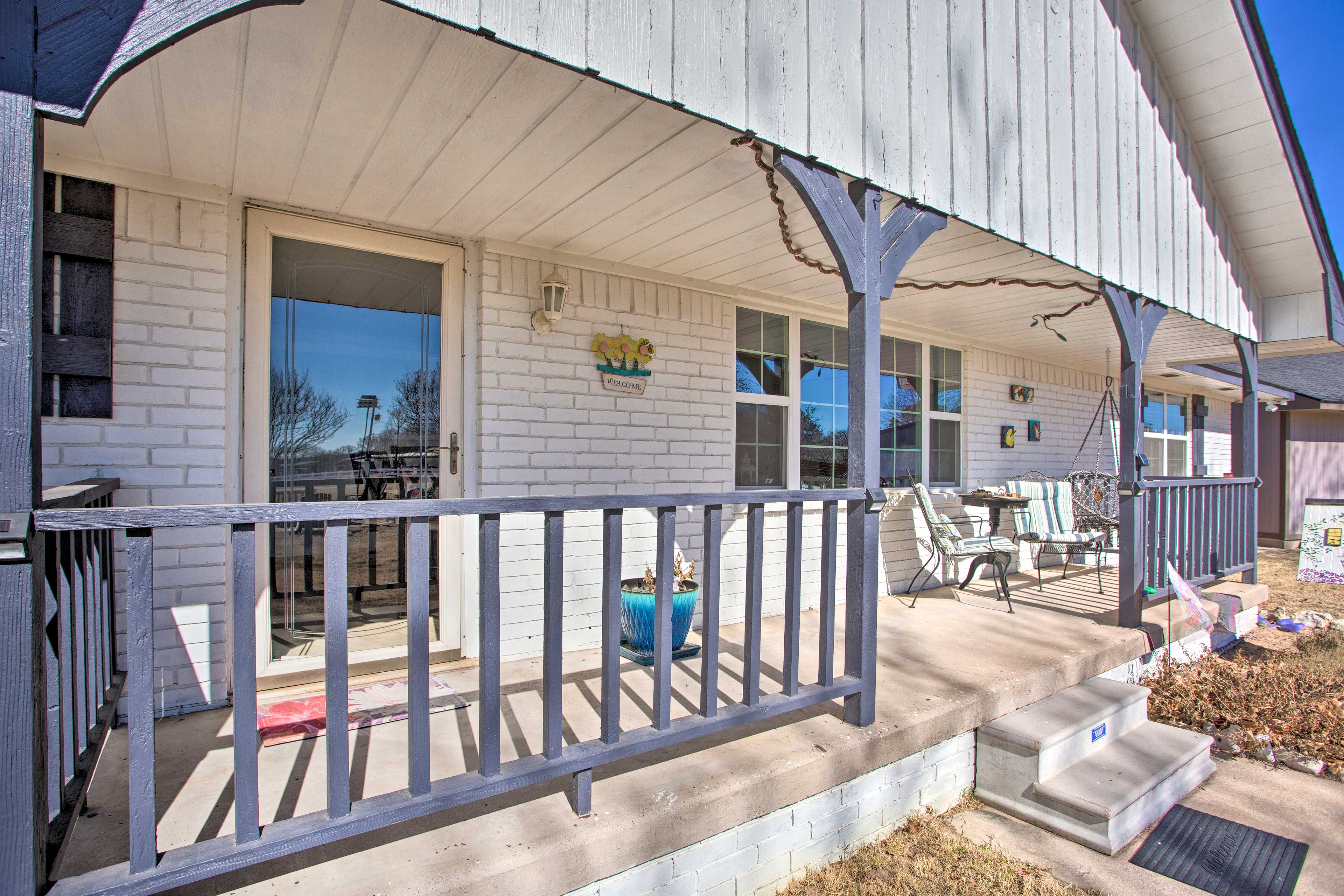 Private Covered Porch | Entry