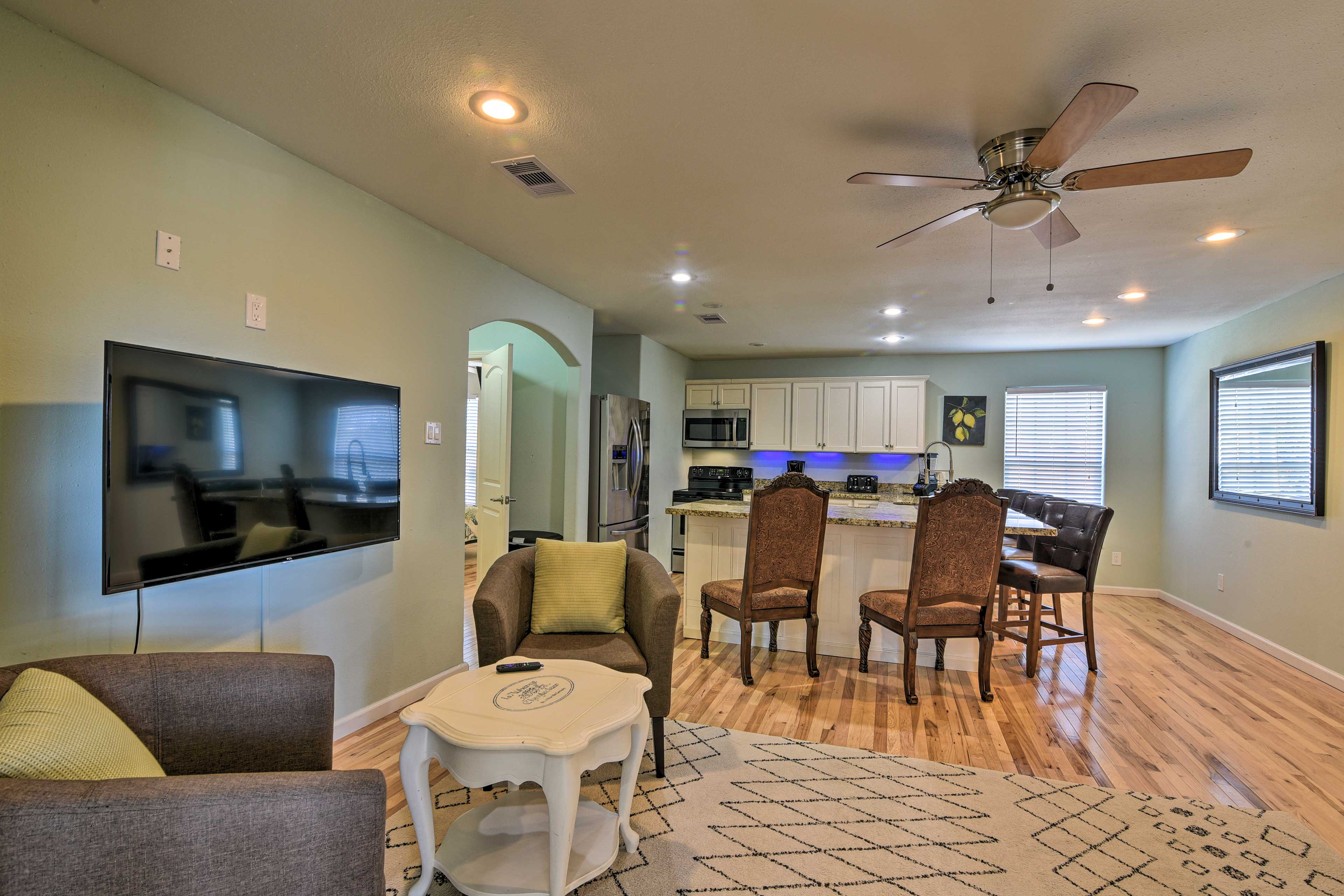 Galveston Vacation Rental | 3BR | 2BA | 3,850 Sq Ft | 2nd-Floor Apartment