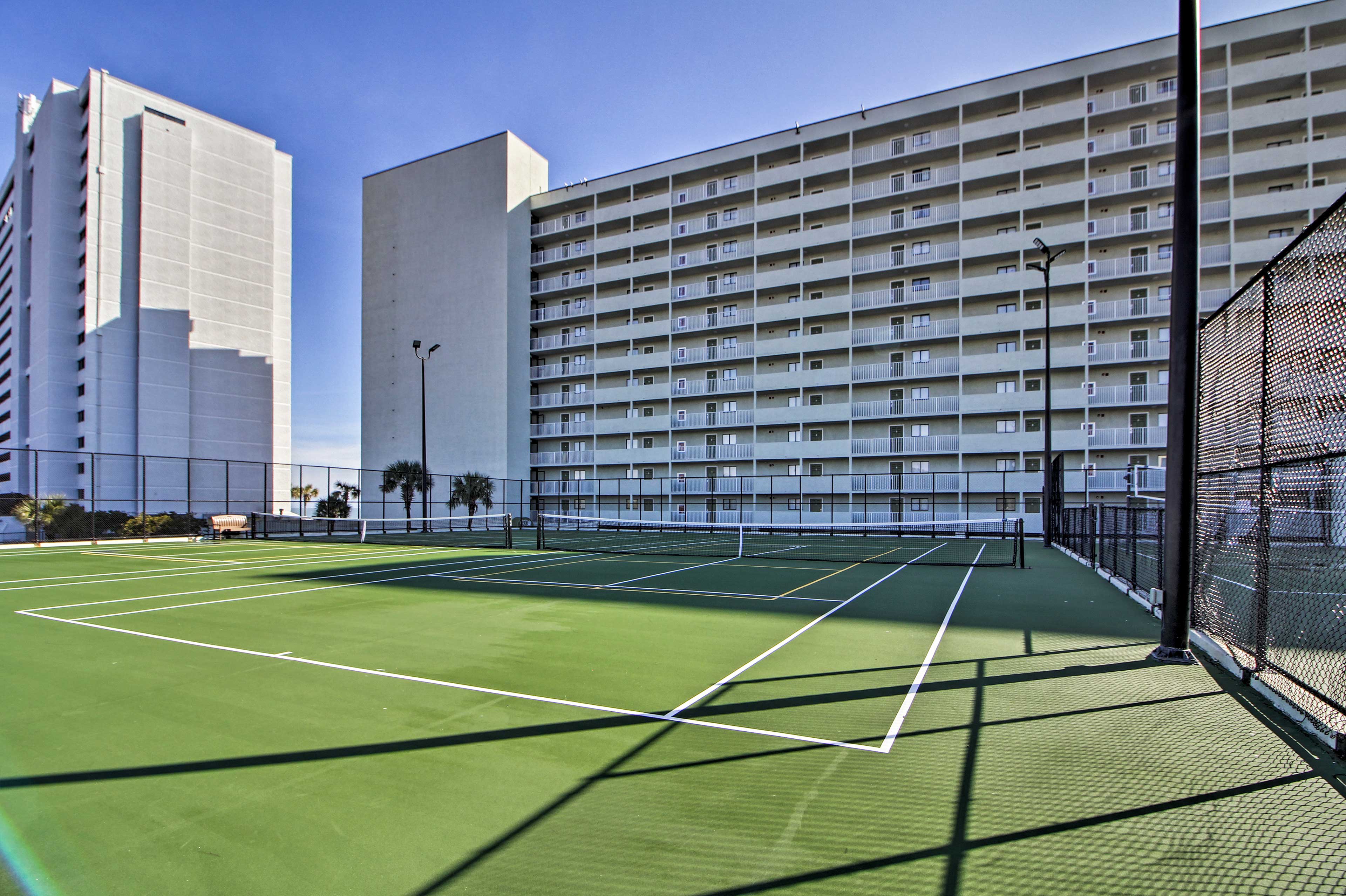 Exterior Space | Community Courts