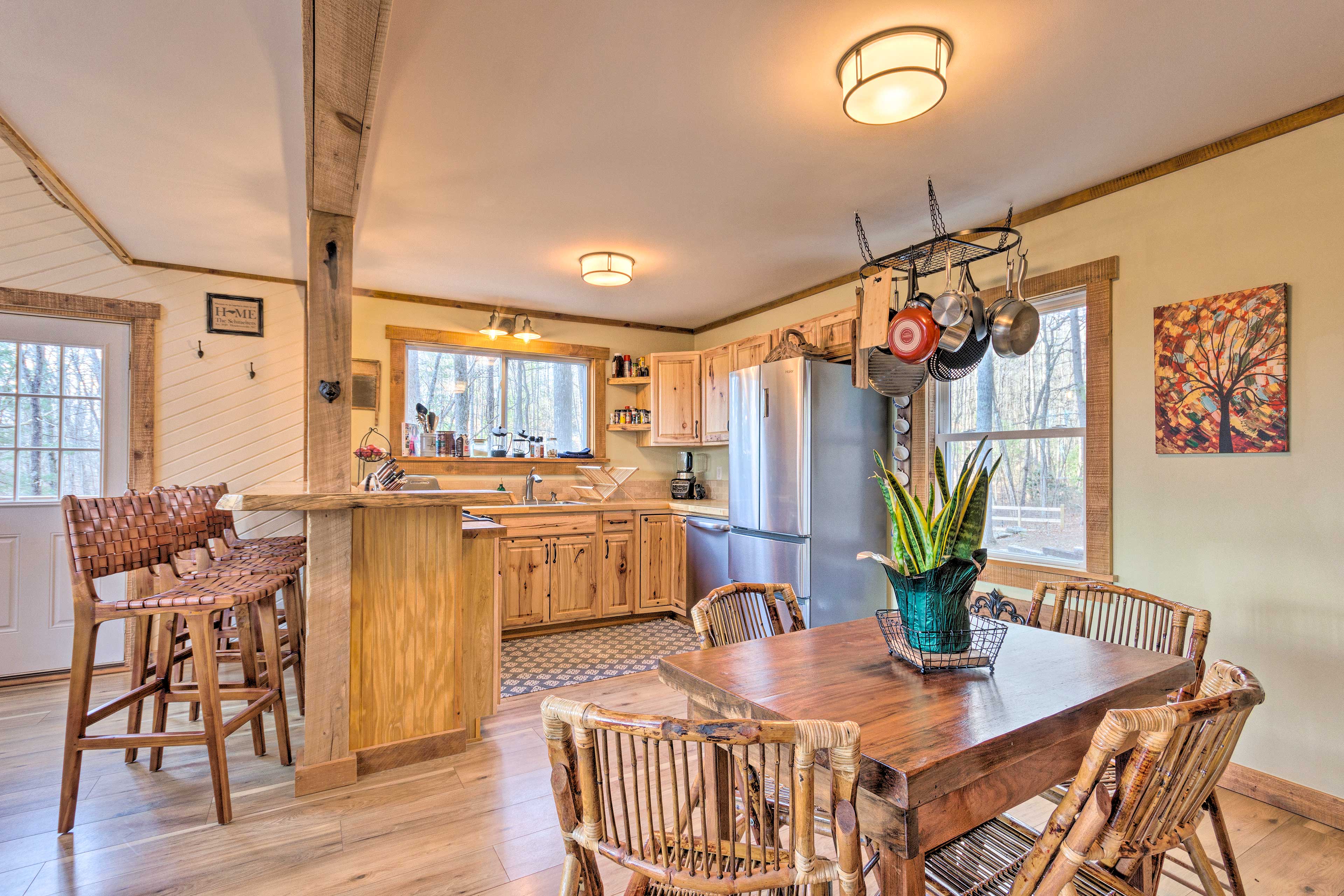 Dining Area | Silverware Provided