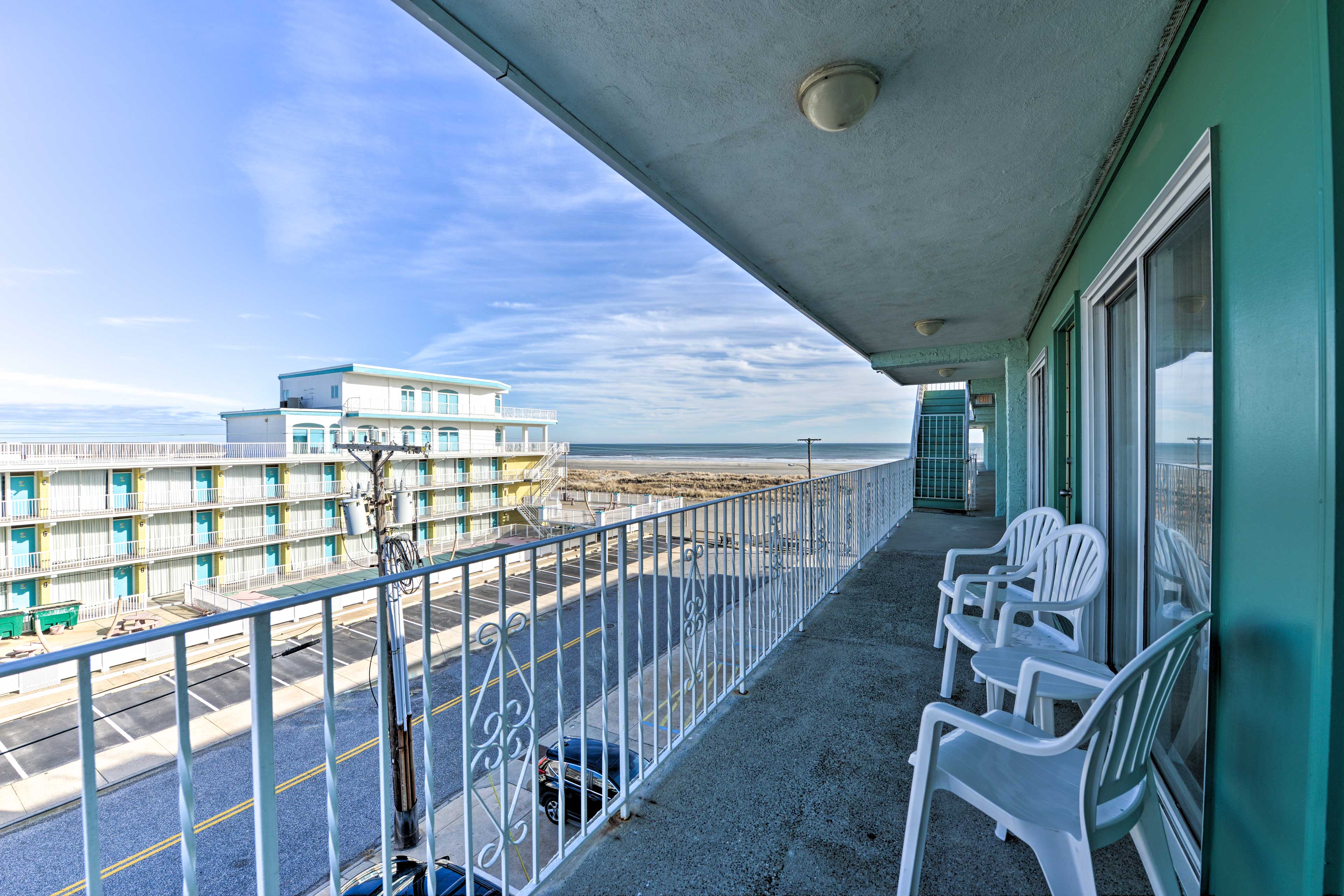 Patio Furniture | Beach View